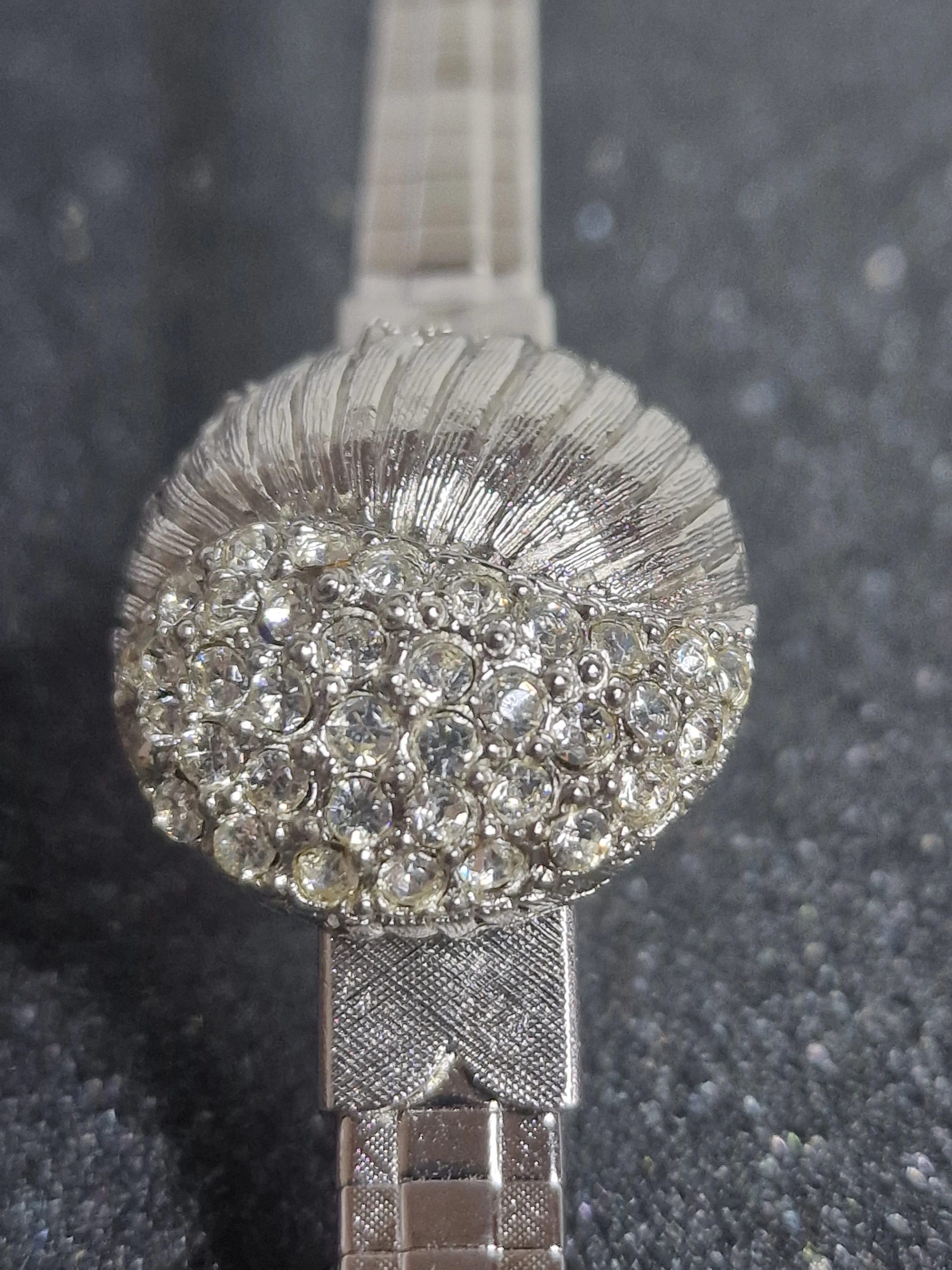Unworn Vintage Ladies' Jewelry Watch "F.H.B." – Swiss Made, Hand-Wound, Late 1960s 3