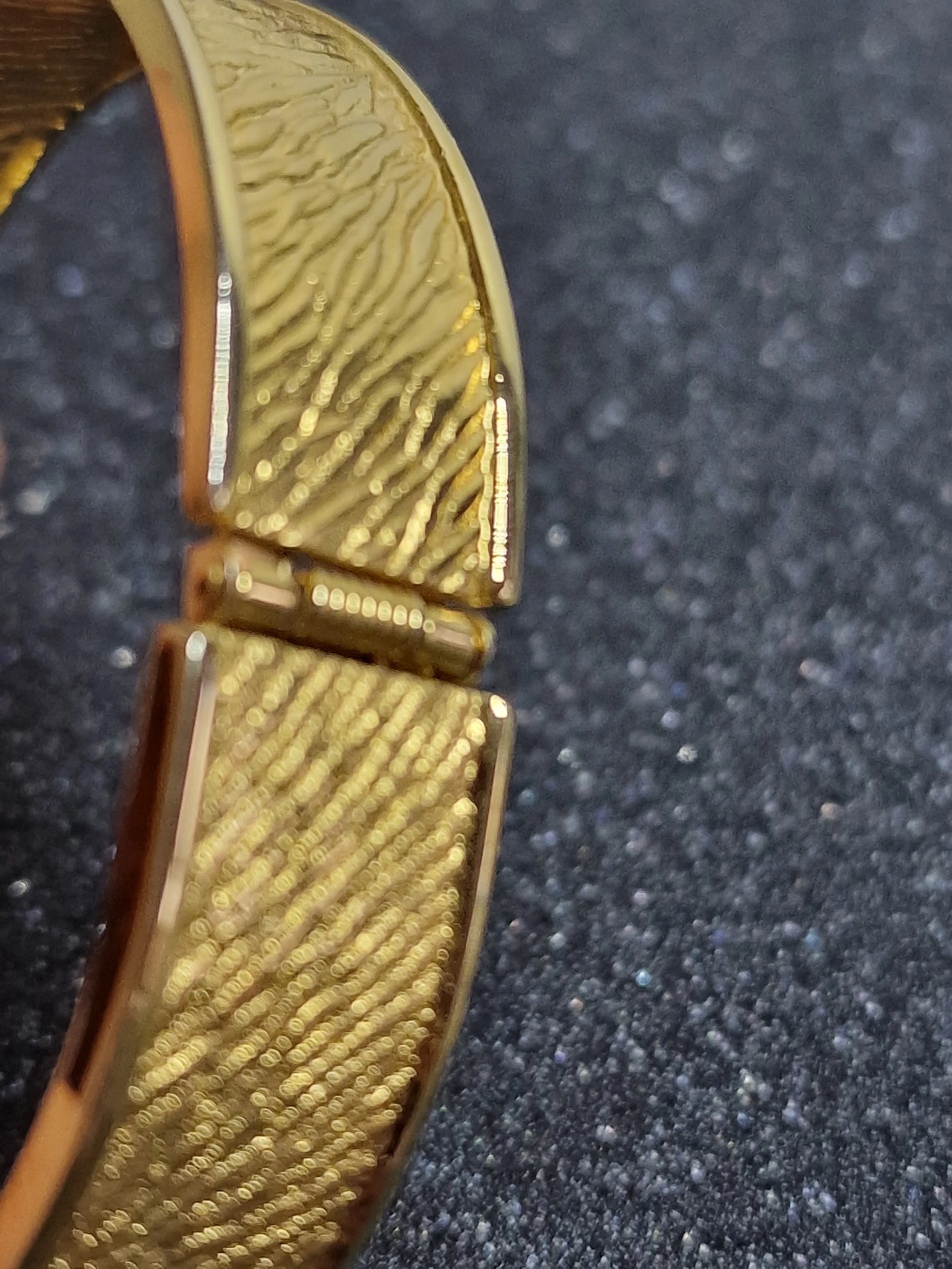 Unworn Vintage Ladies' Watch "RAVISA" – Swiss Made, Hand-Wound, Late 70s/80s 10