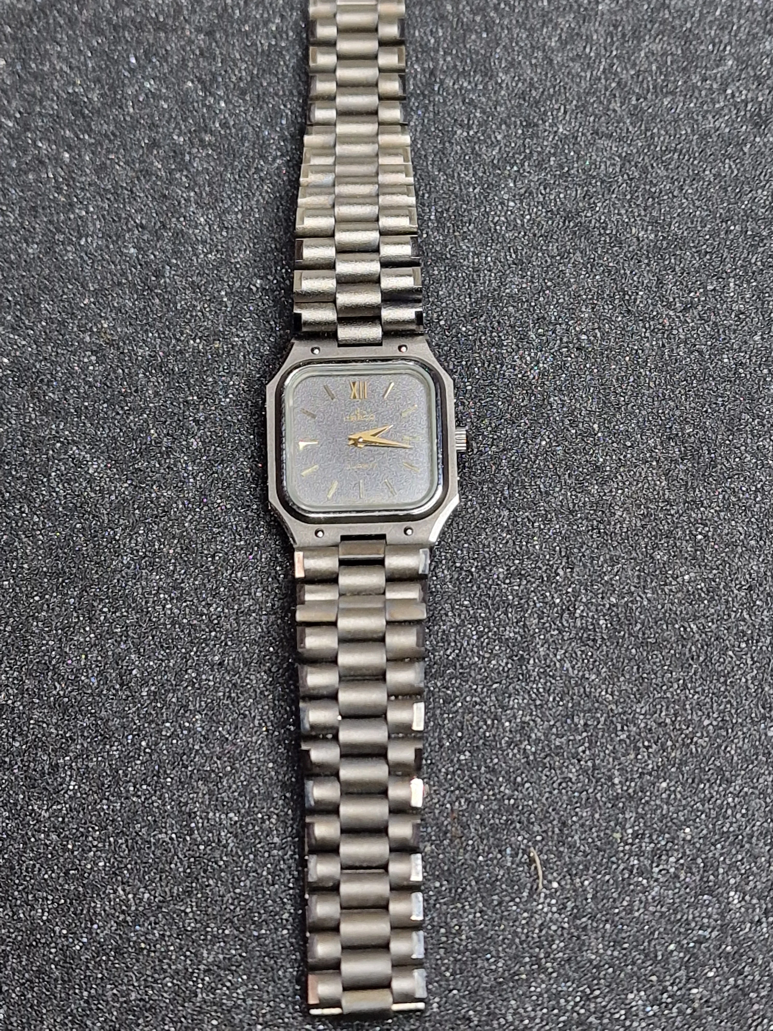 Unworn Vintage Quartz Watch "INTRACO" – Swiss Made, 70s/80s, Old Stock 2