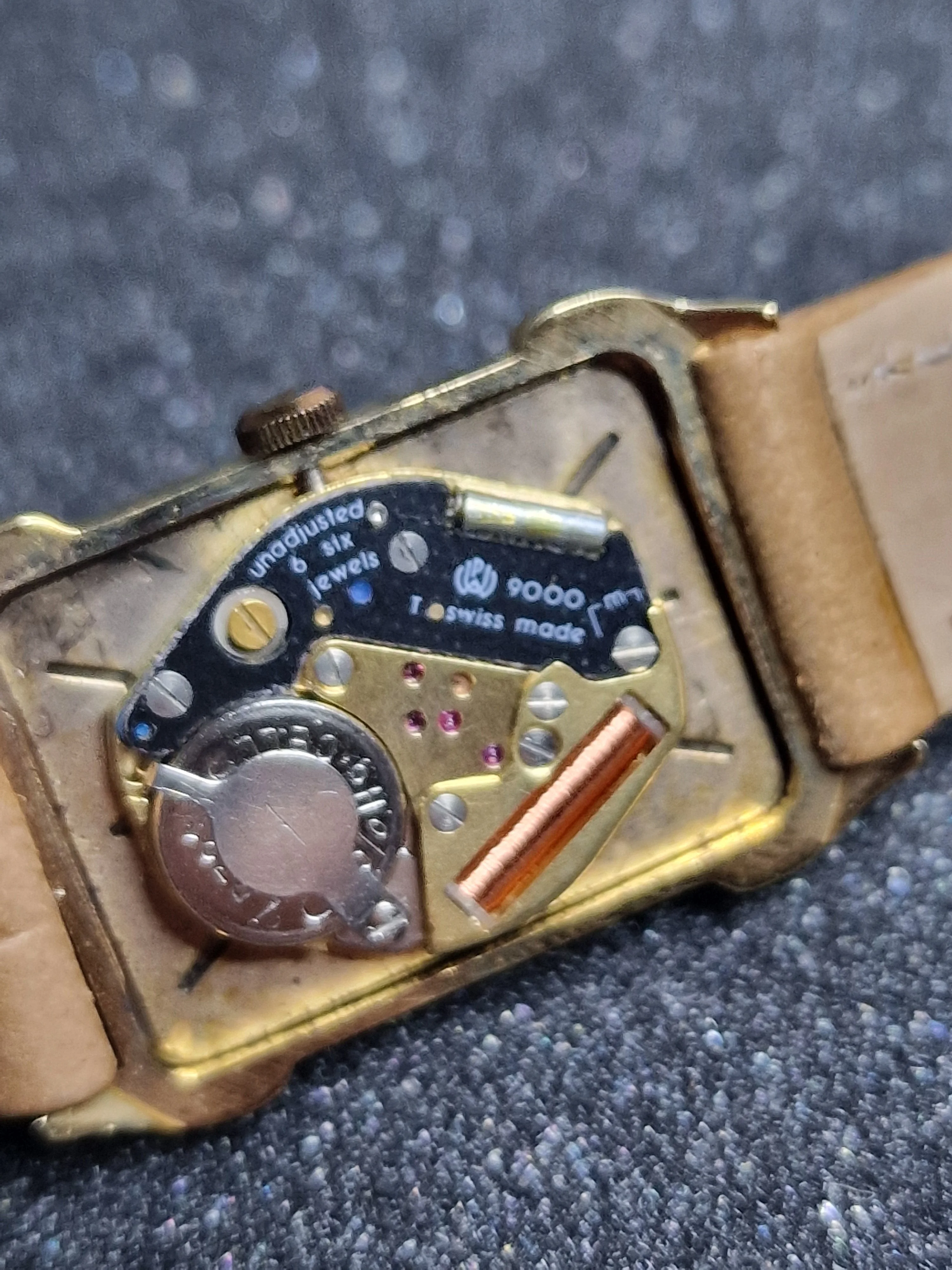 Unworn Vintage Quartz Watch "LOTUS" – Swiss Made, 70s/80s, Old Stock 6