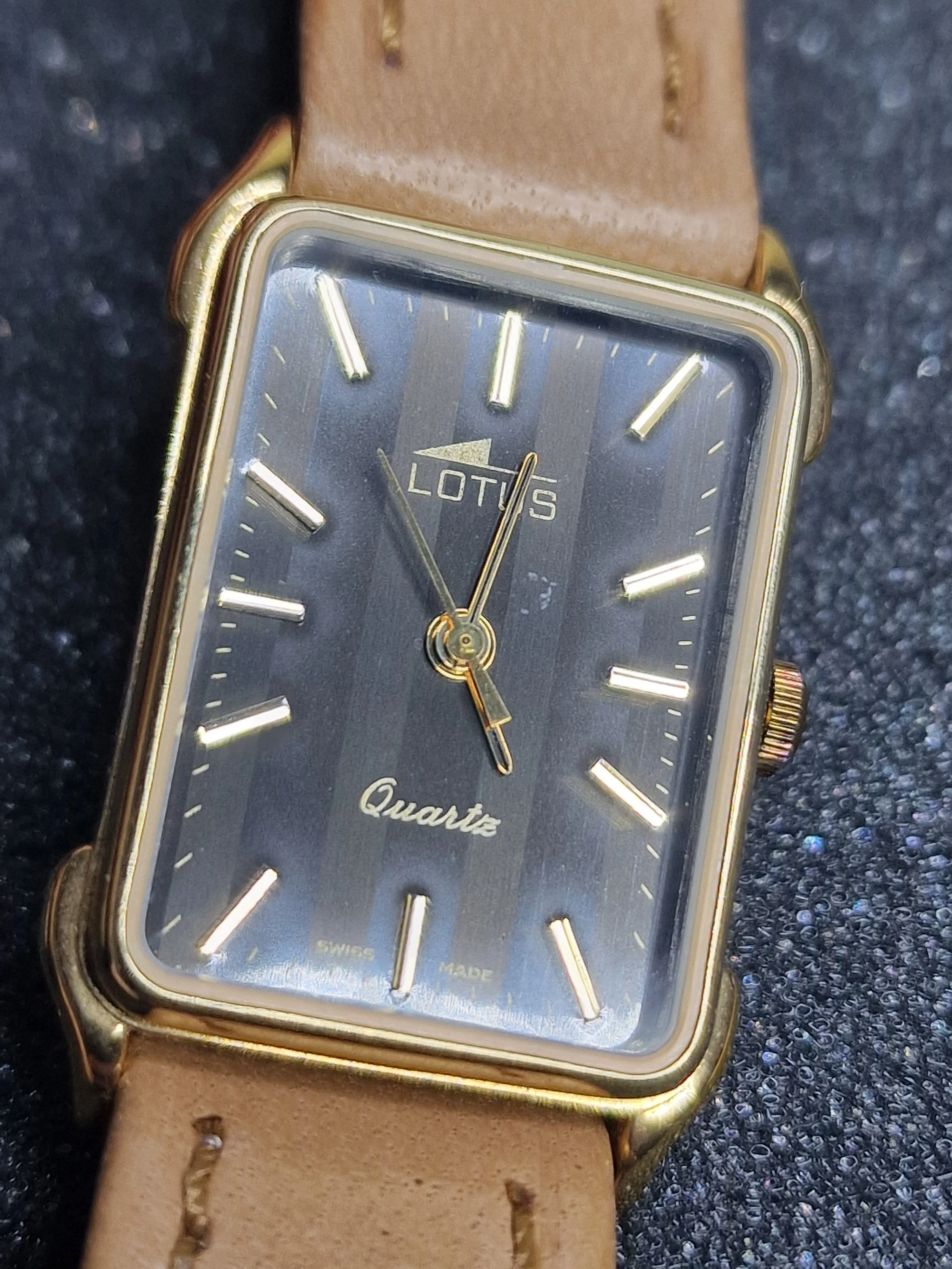 Unworn Vintage Quartz Watch "LOTUS" – Swiss Made, 70s/80s, Old Stock 11