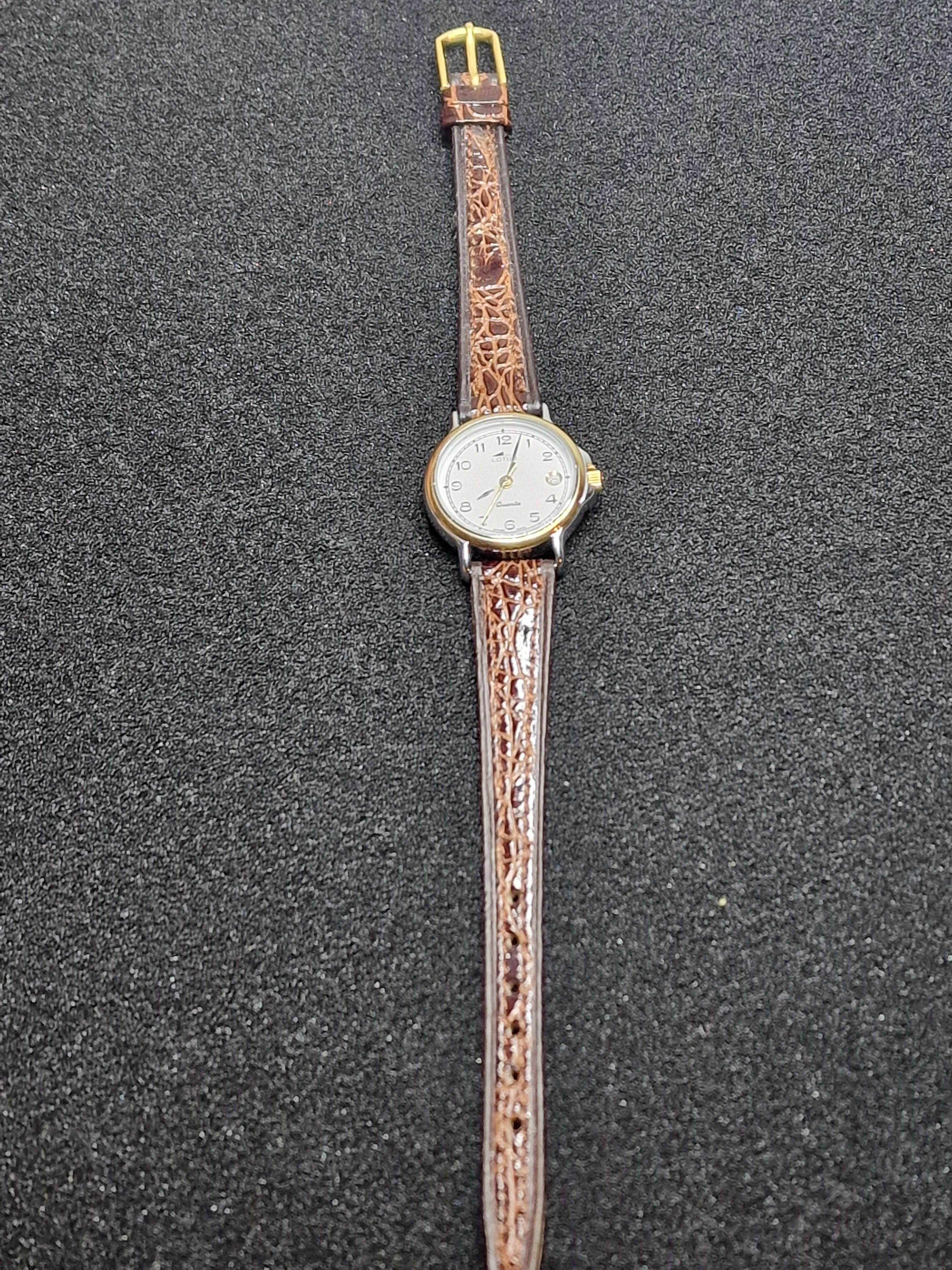 Unworn Vintage Quartz Watch "LOTUS" – Swiss Made, Date Display, 1970s, Old Stock 2