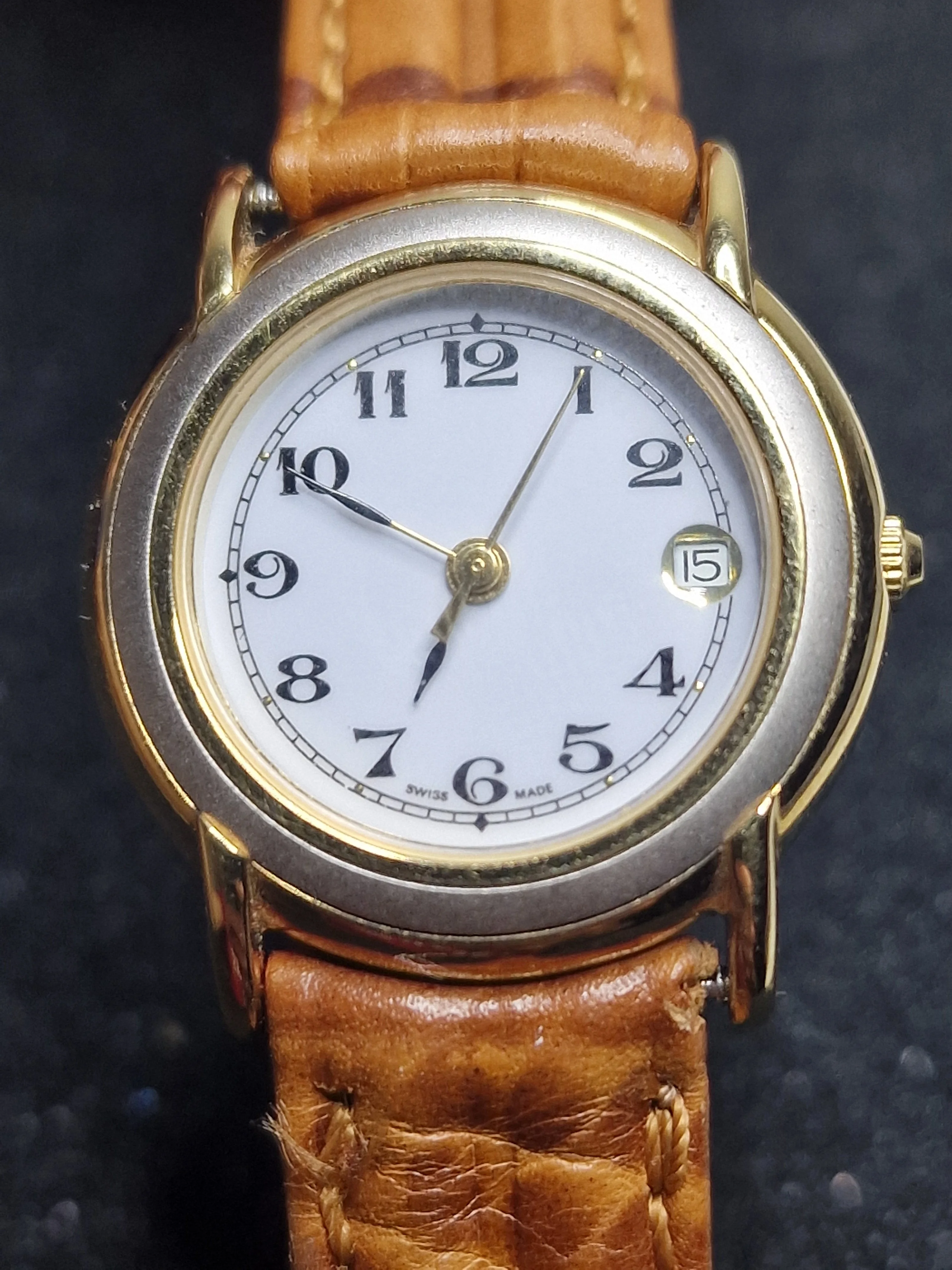 Unworn Vintage Quartz Watch – Swiss Made, 1970s, Gold-Tone, Old Stock