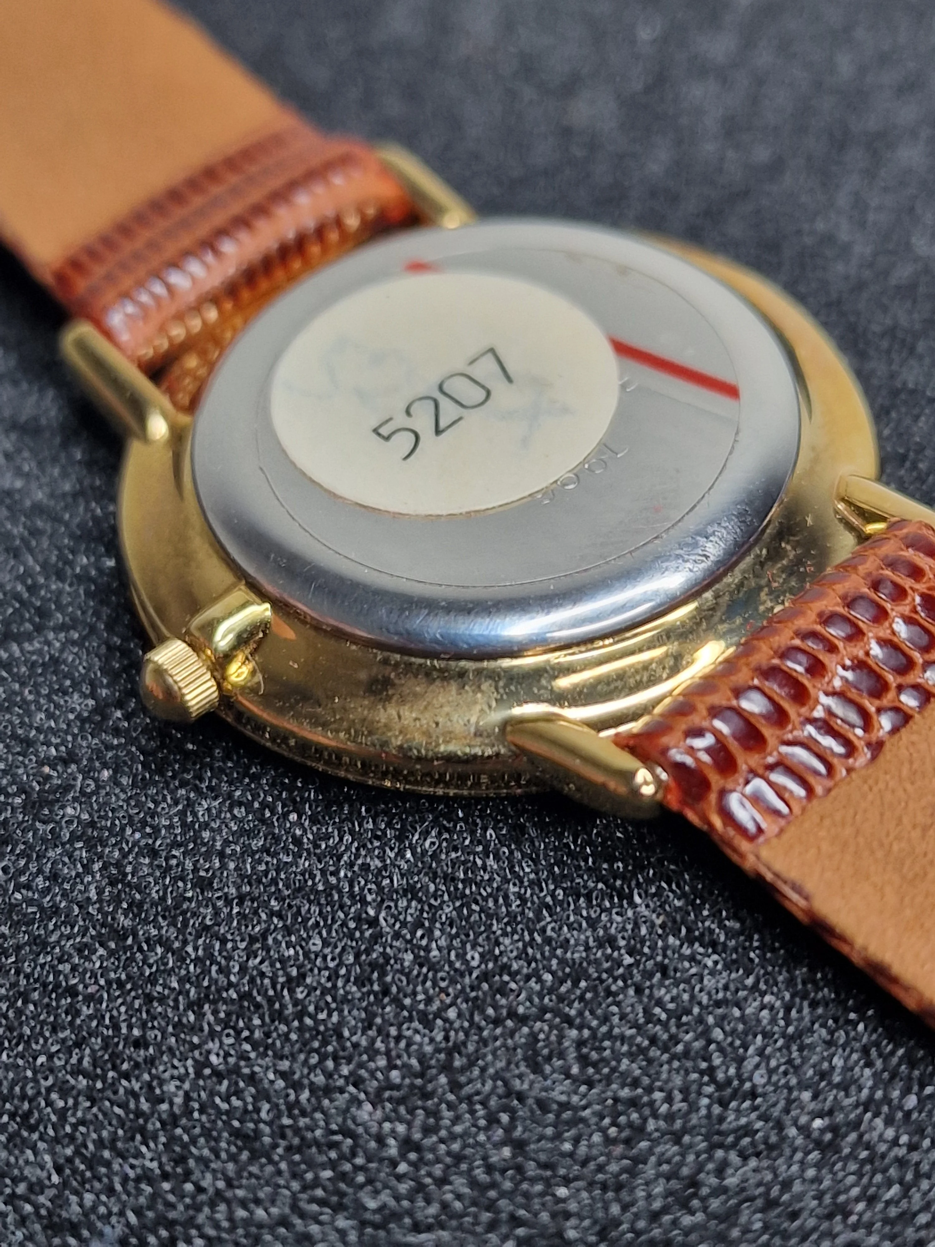 Vintage Men’s Watch – Argiolo Del Gobbo, Firenze – Quartz – Swiss Made – 1980s – 29 x 34mm – NOS 9