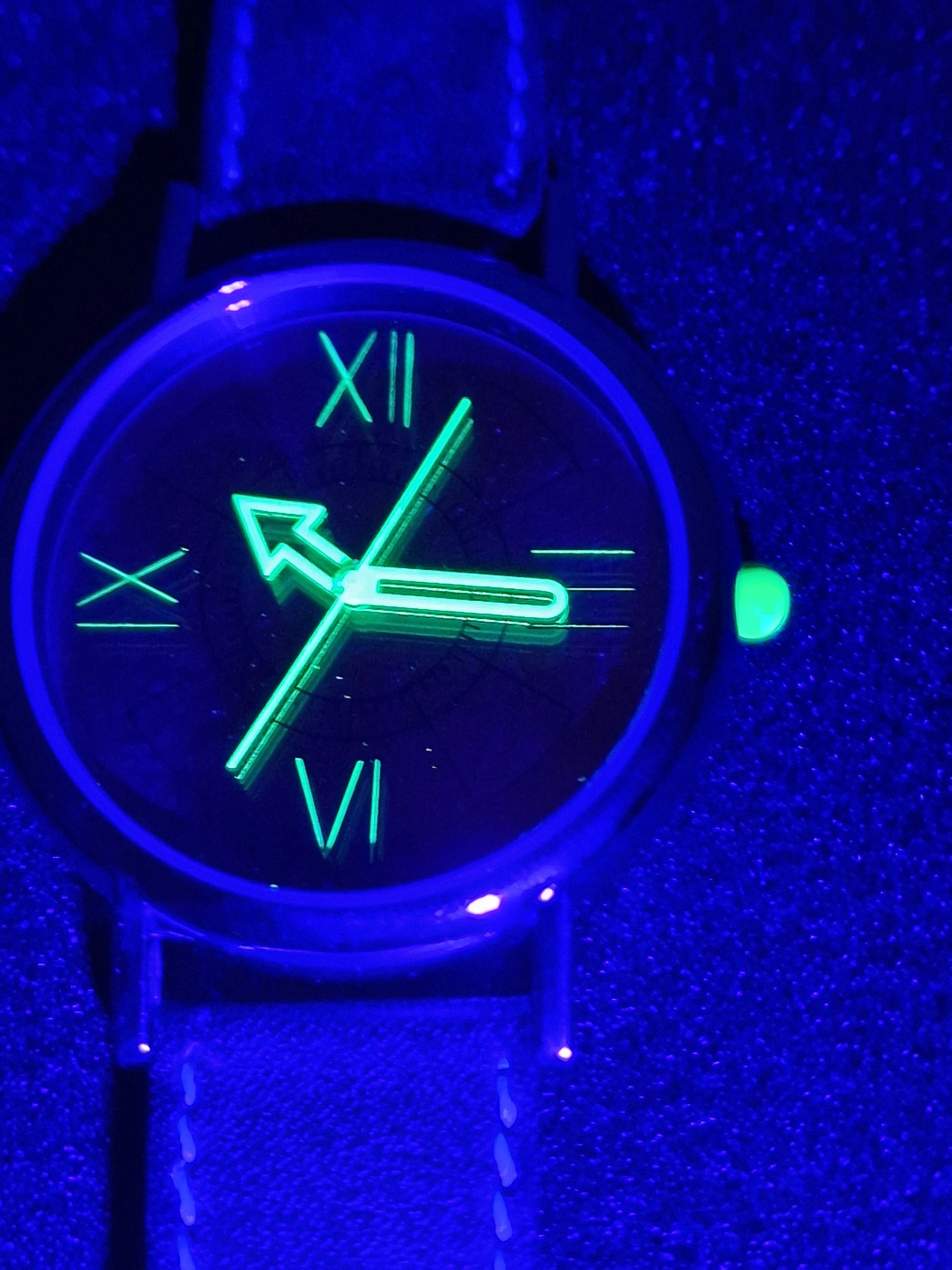 ⌚ Unworn Vintage Quartz Watch – Swiss Made | Cattin Movement | 80s–90s | 42mm | NOS 2