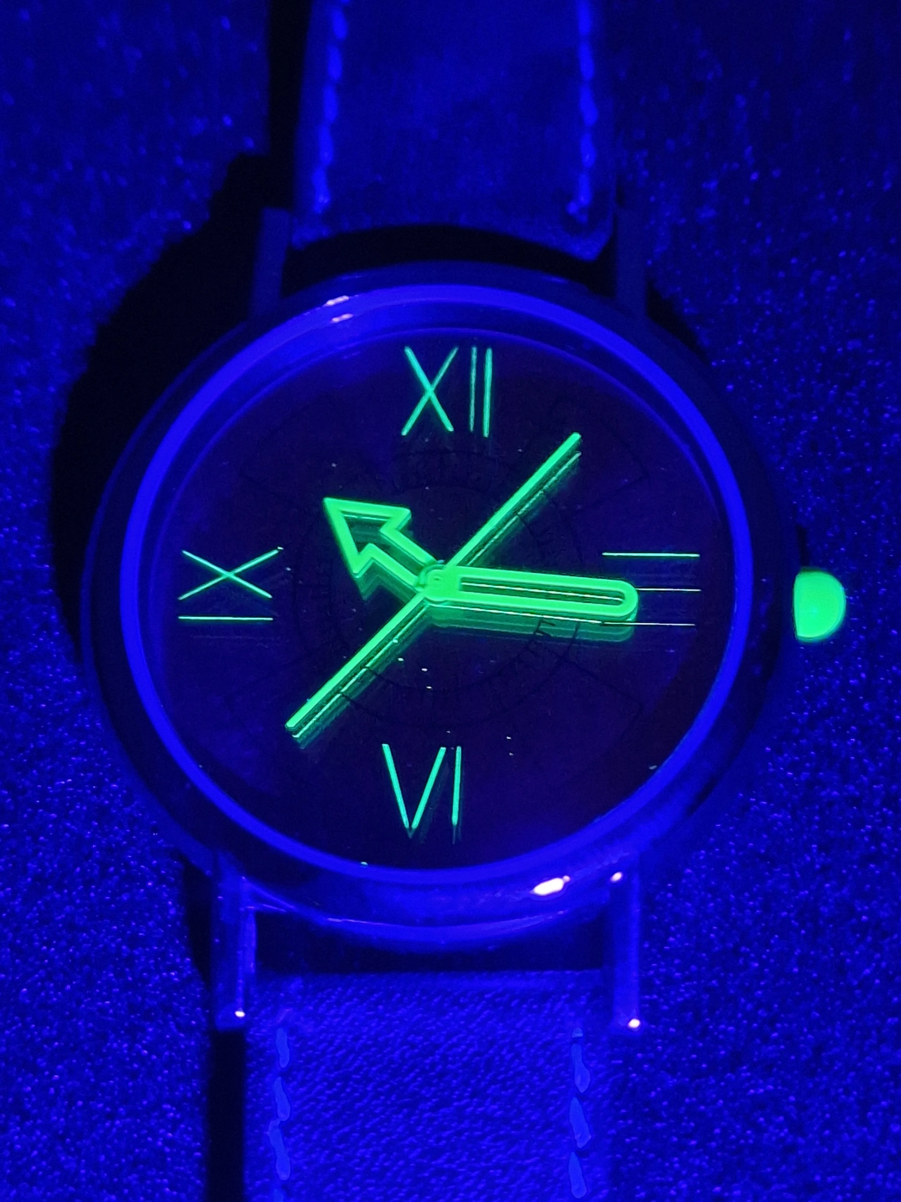 ⌚ Unworn Vintage Quartz Watch – Swiss Made | Cattin Movement | 80s–90s | 42mm | NOS 3