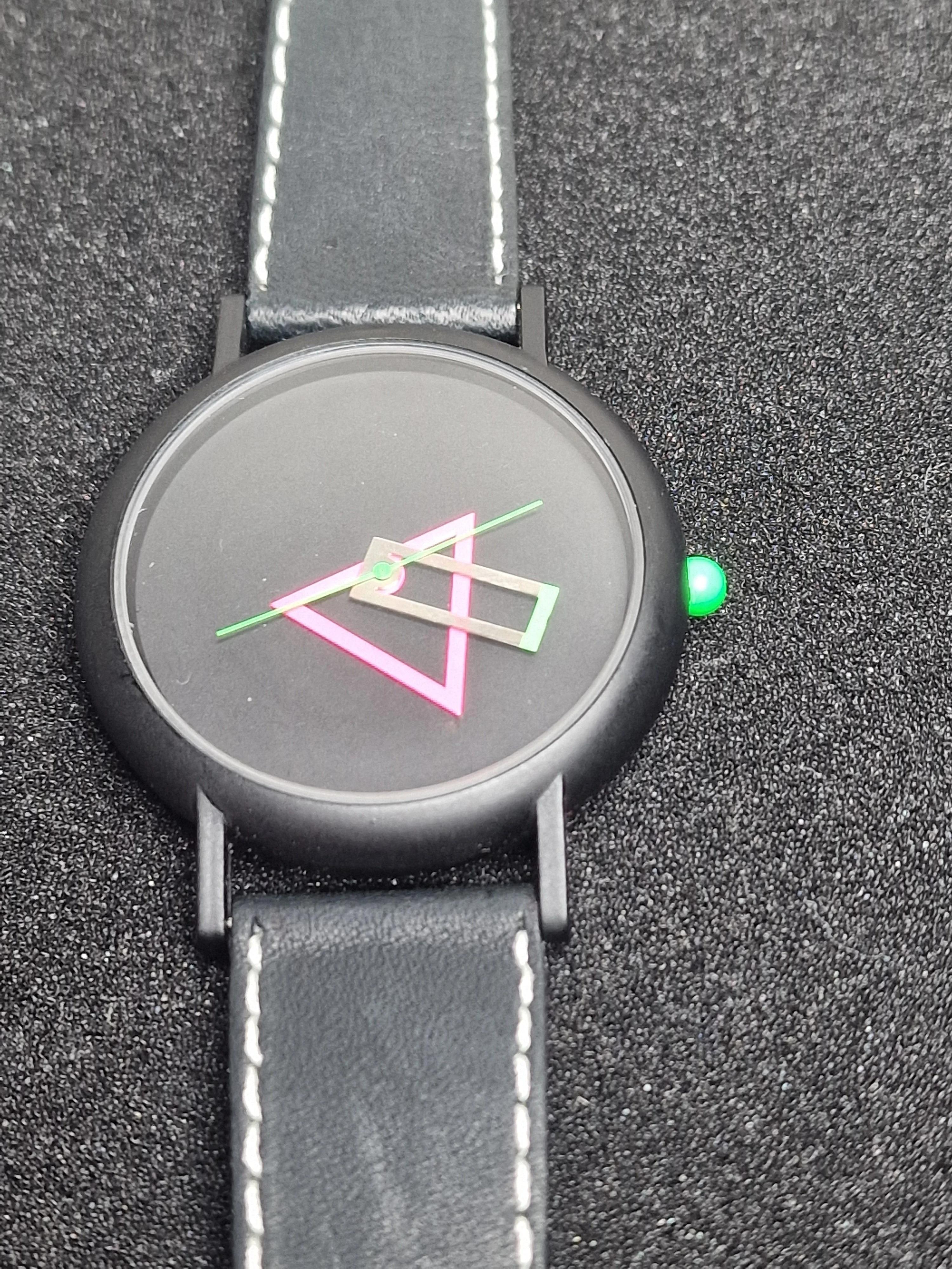 Unworn Vintage Quartz Watch – Swiss Made – Cattin Movement – 80s–90s – 42mm – NOS