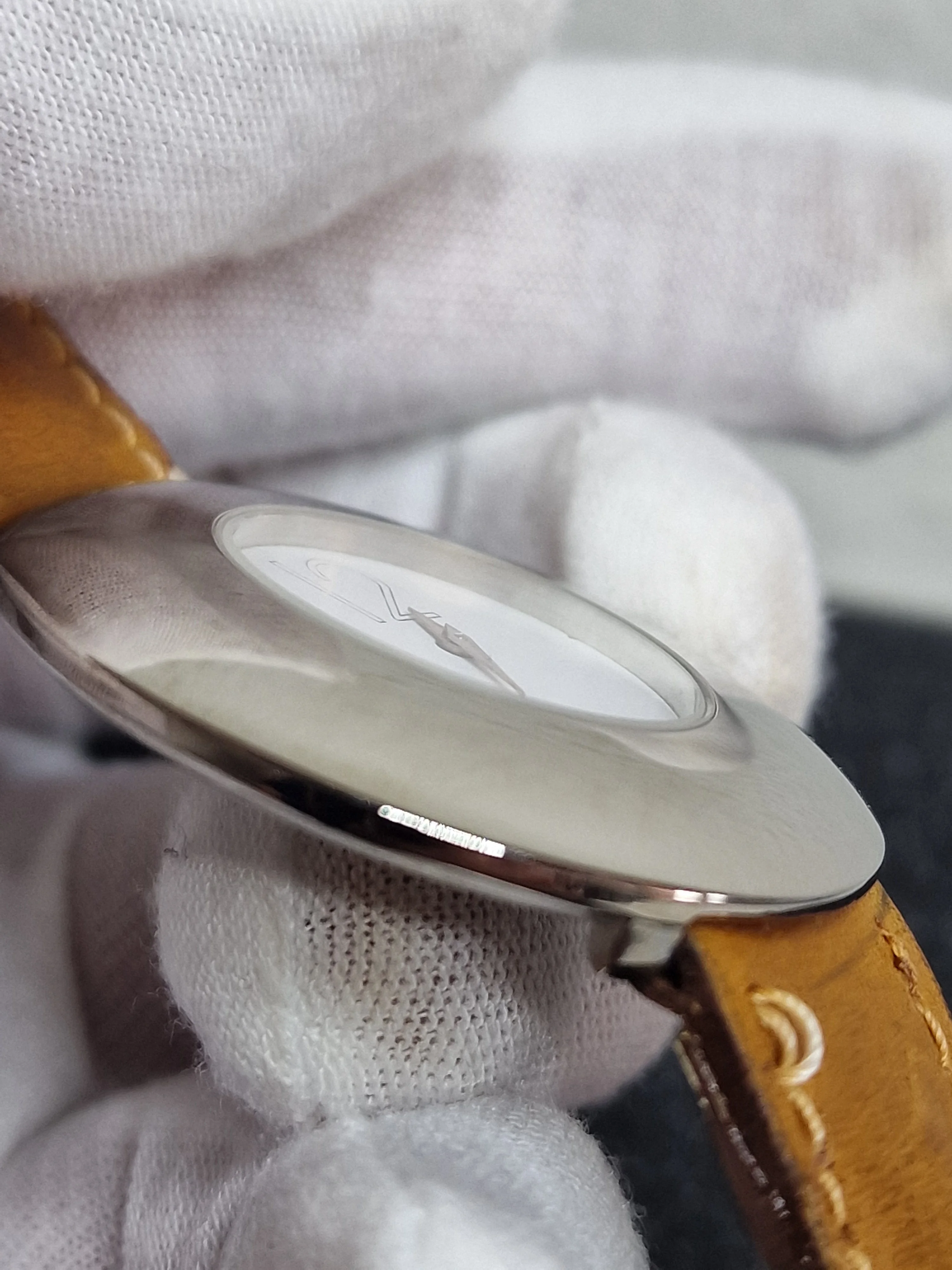 Unworn Vintage Quartz Watch – Swiss Made, Cattin Movement, 40mm, 80s/90s, Old Basel Stock 3