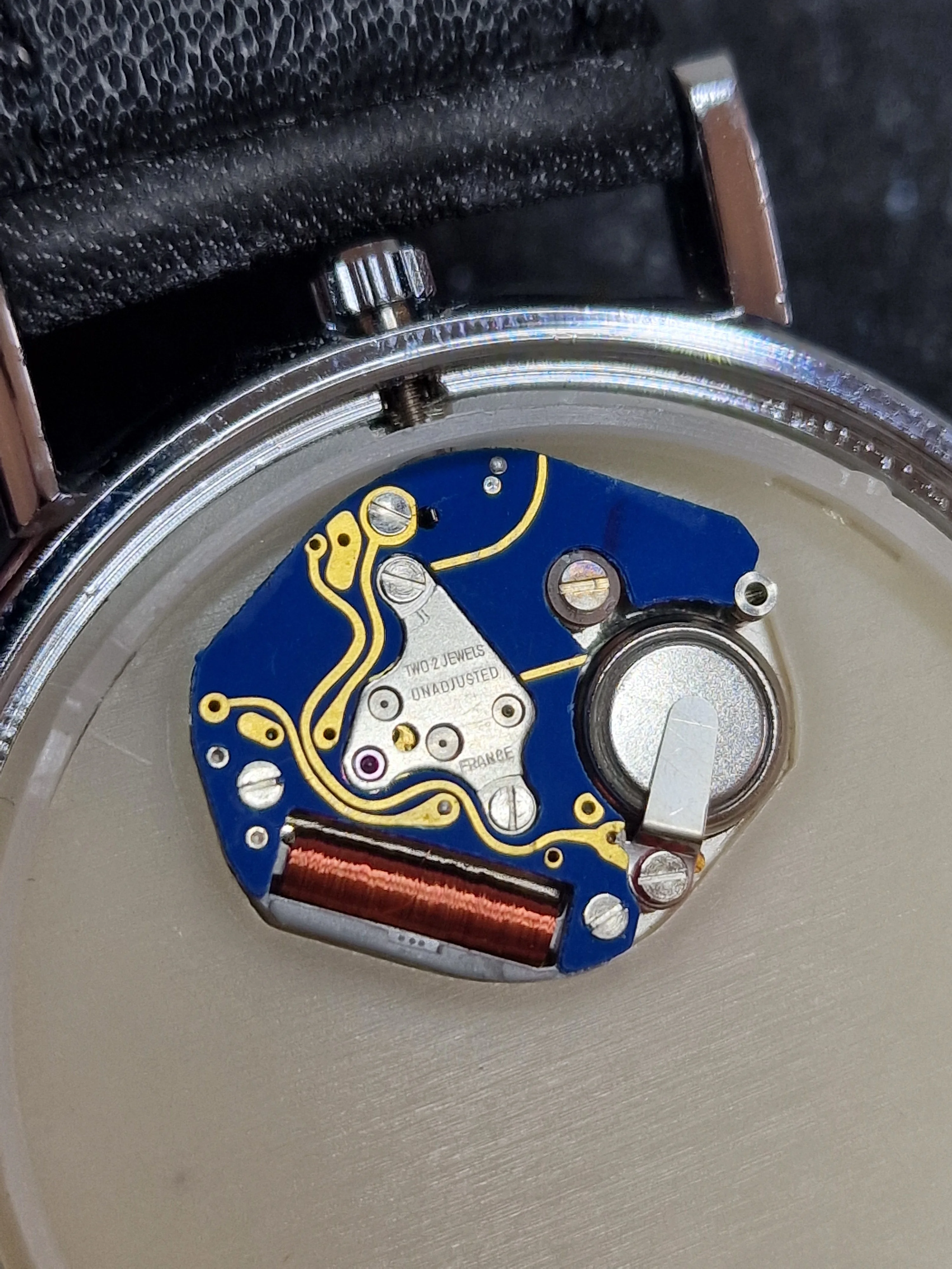Unworn Vintage Quartz Watch – Swiss Made, Cattin Movement, 80s/90s, Old Stock 6