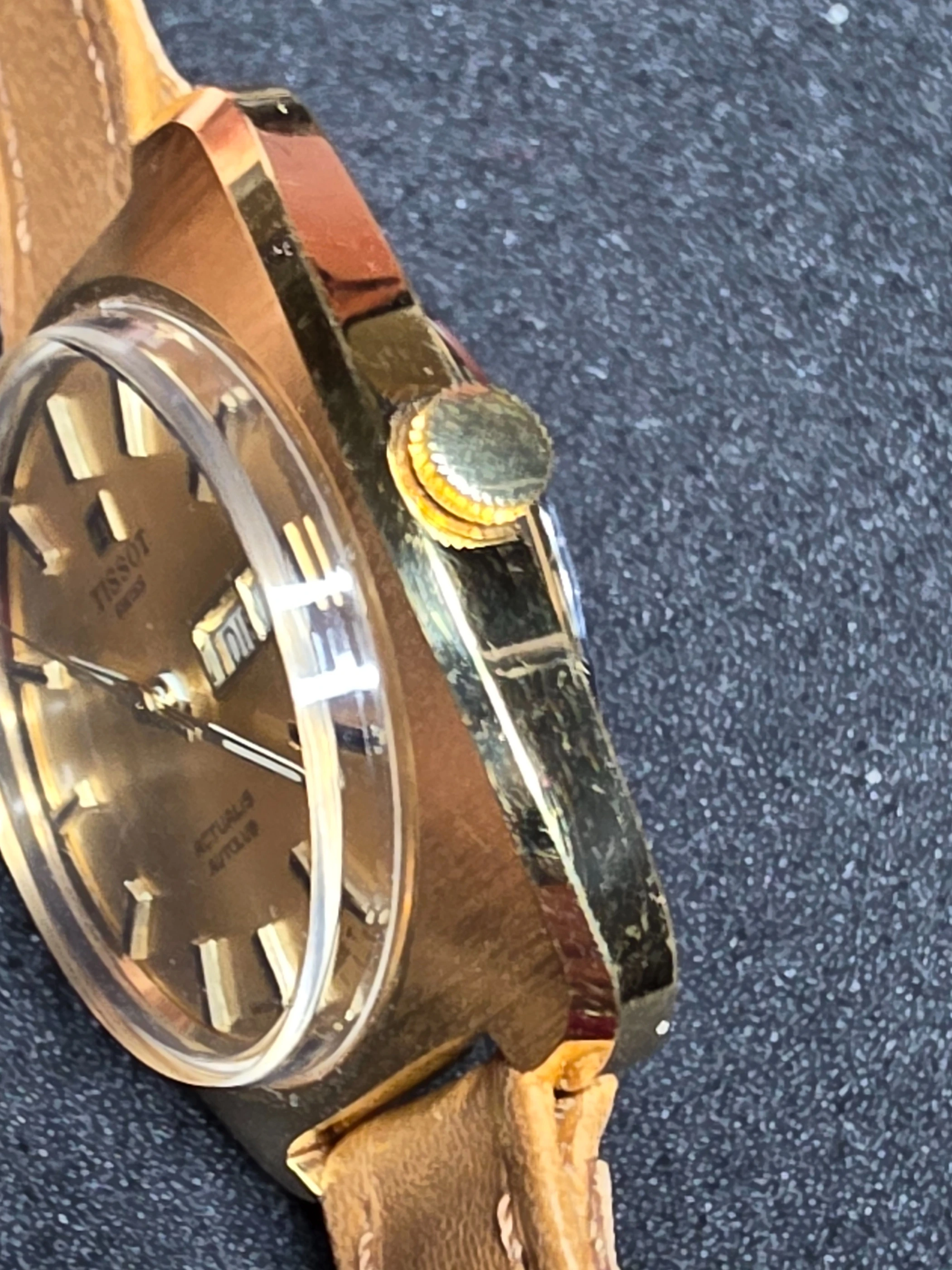 Unworn Vintage TISSOT Actualis Autolub – Swiss Made, Hand-Wound, 1960s, Old Stock 3