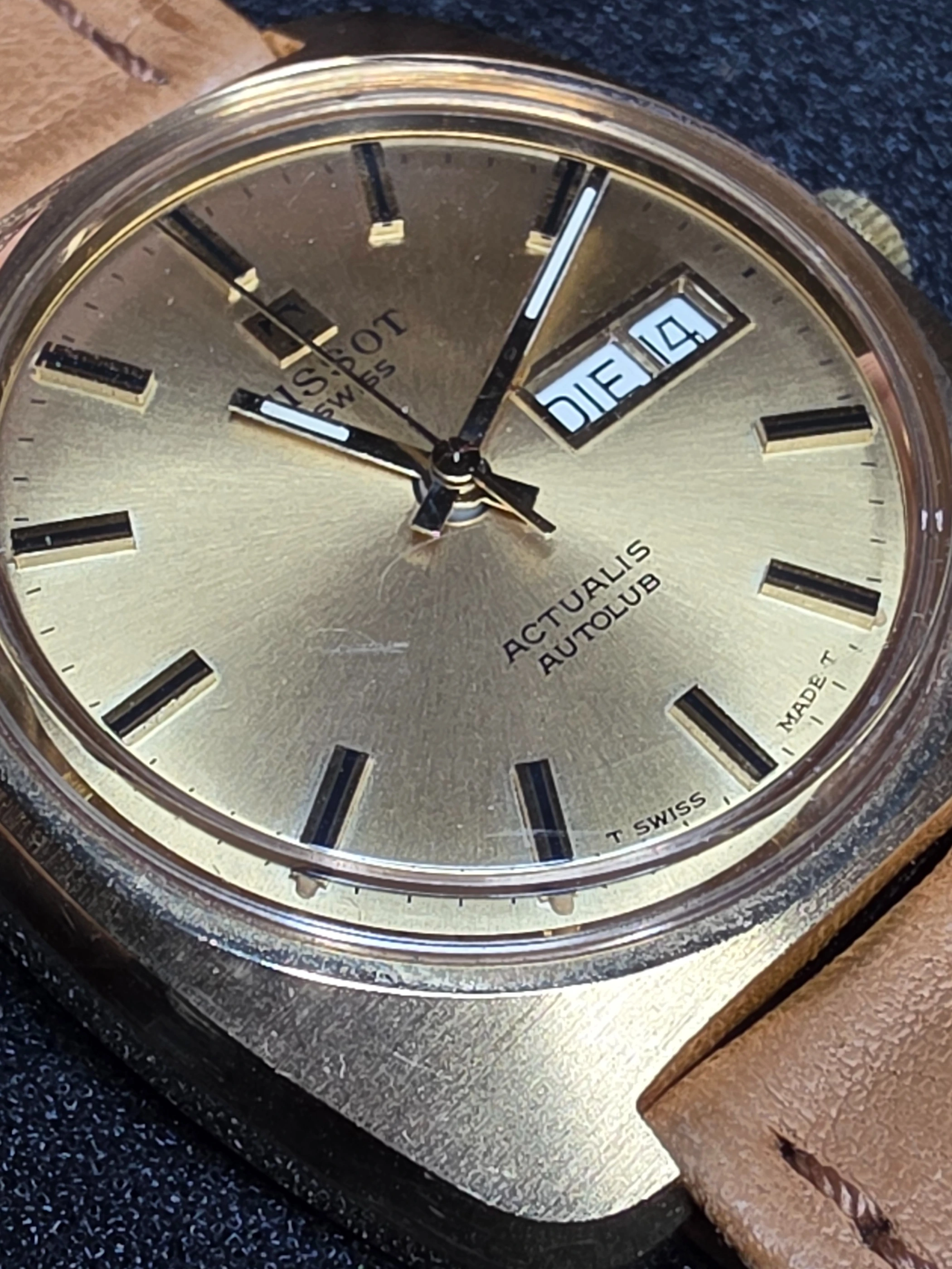 Unworn Vintage TISSOT Actualis Autolub – Swiss Made, Hand-Wound, 1960s, Old Stock 8