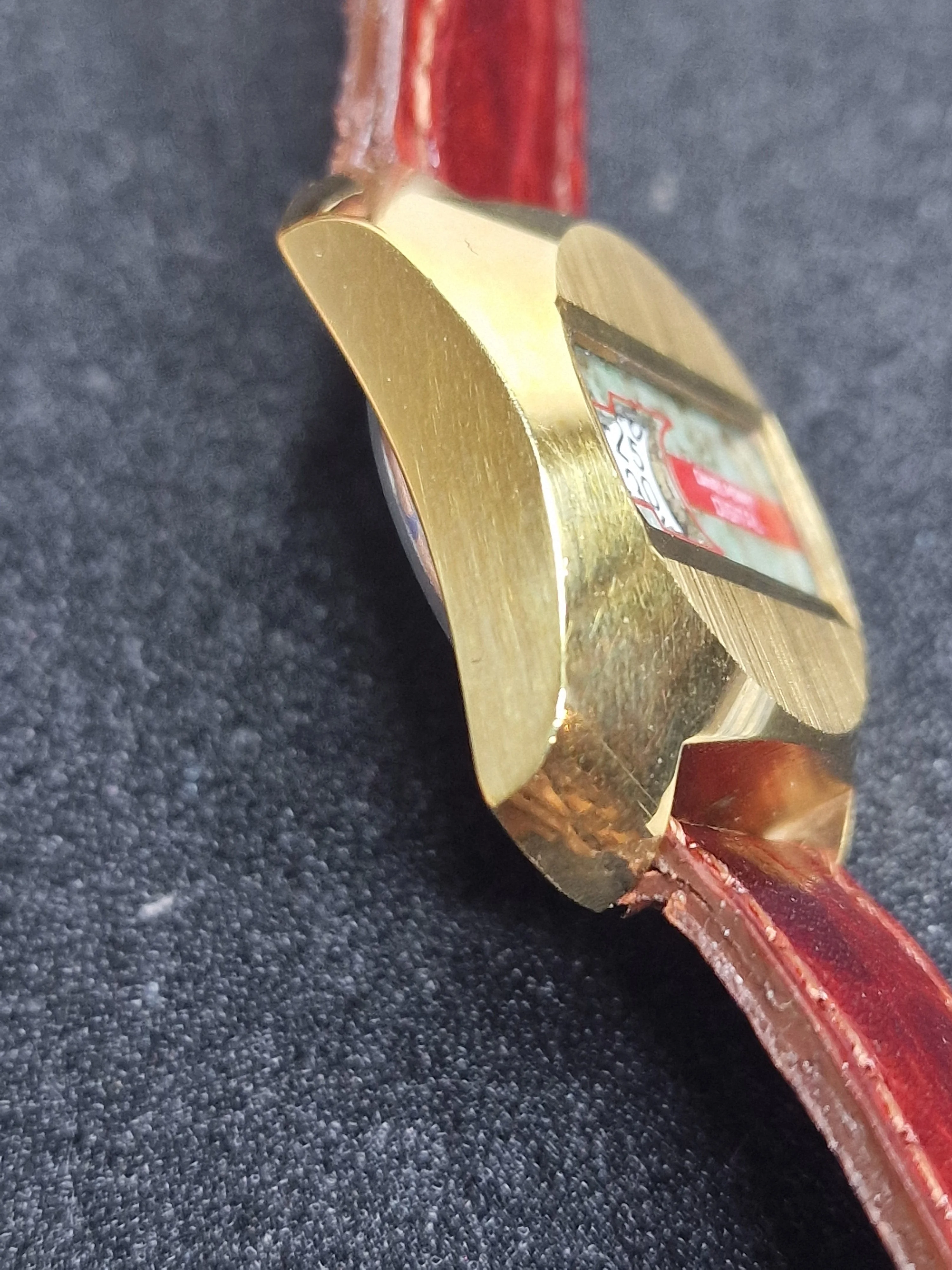 ⌚ Unworn Vintage Watch "DANIEL PERRET" – Swiss Made, Hand-Wound, 1960s, Old Stock 2