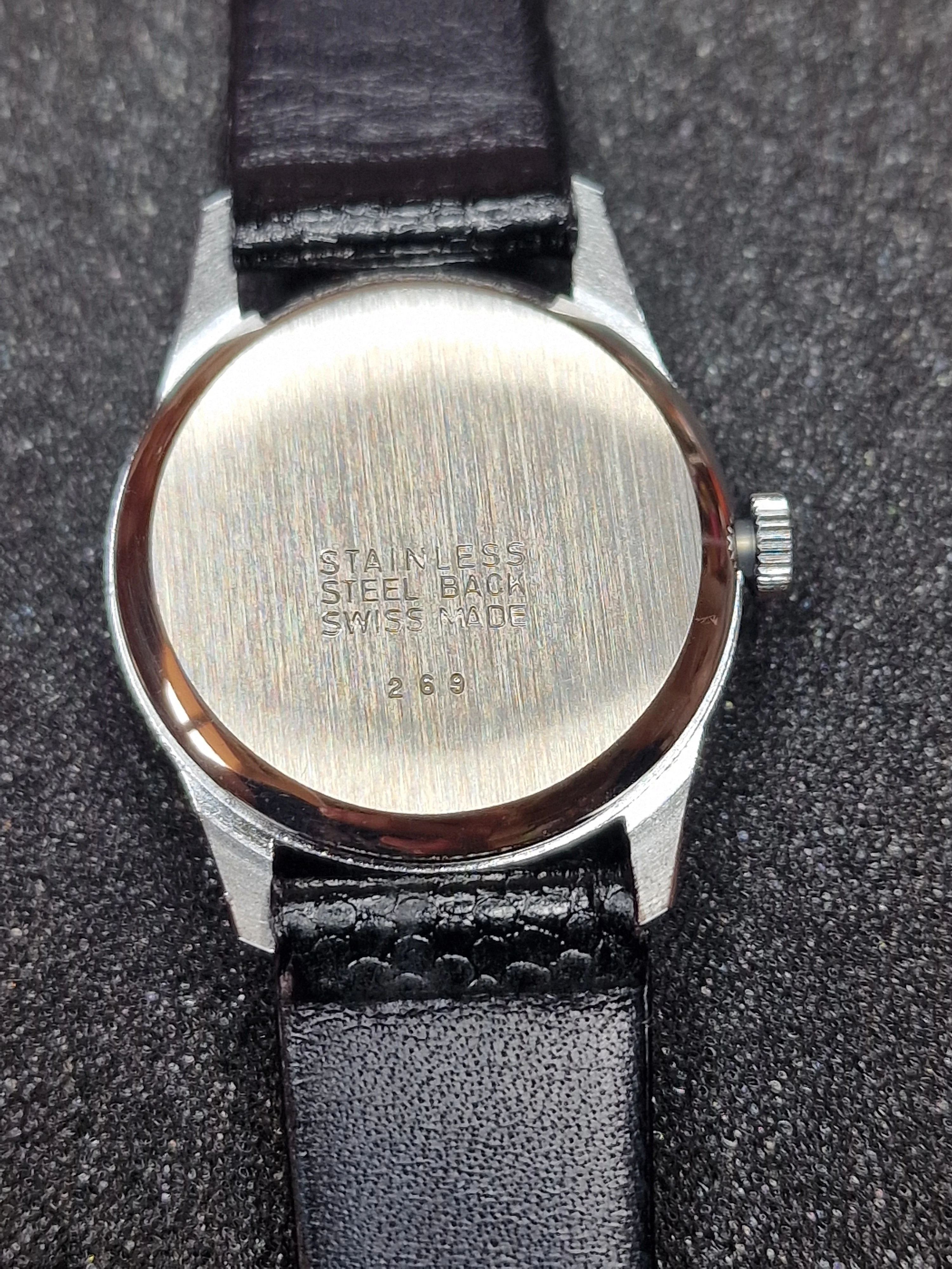 🕰️ Unworn Vintage Watch "DIANTUS" – Mechanical, From Old Stock - 4