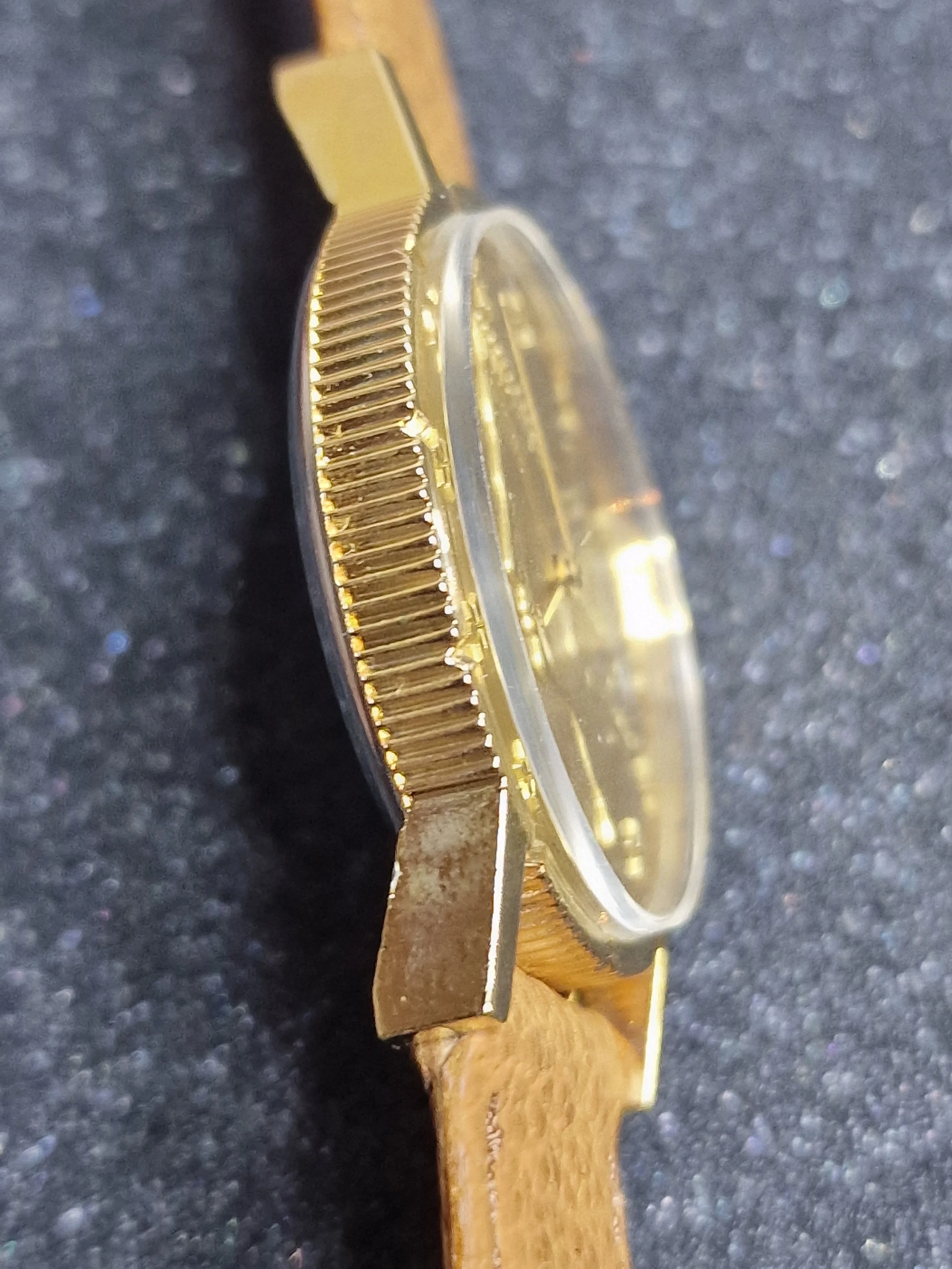 Unworn Vintage Watch "DIAREX" – Swiss Made, Hand-Wound, 1970s, Liberty Dial 2
