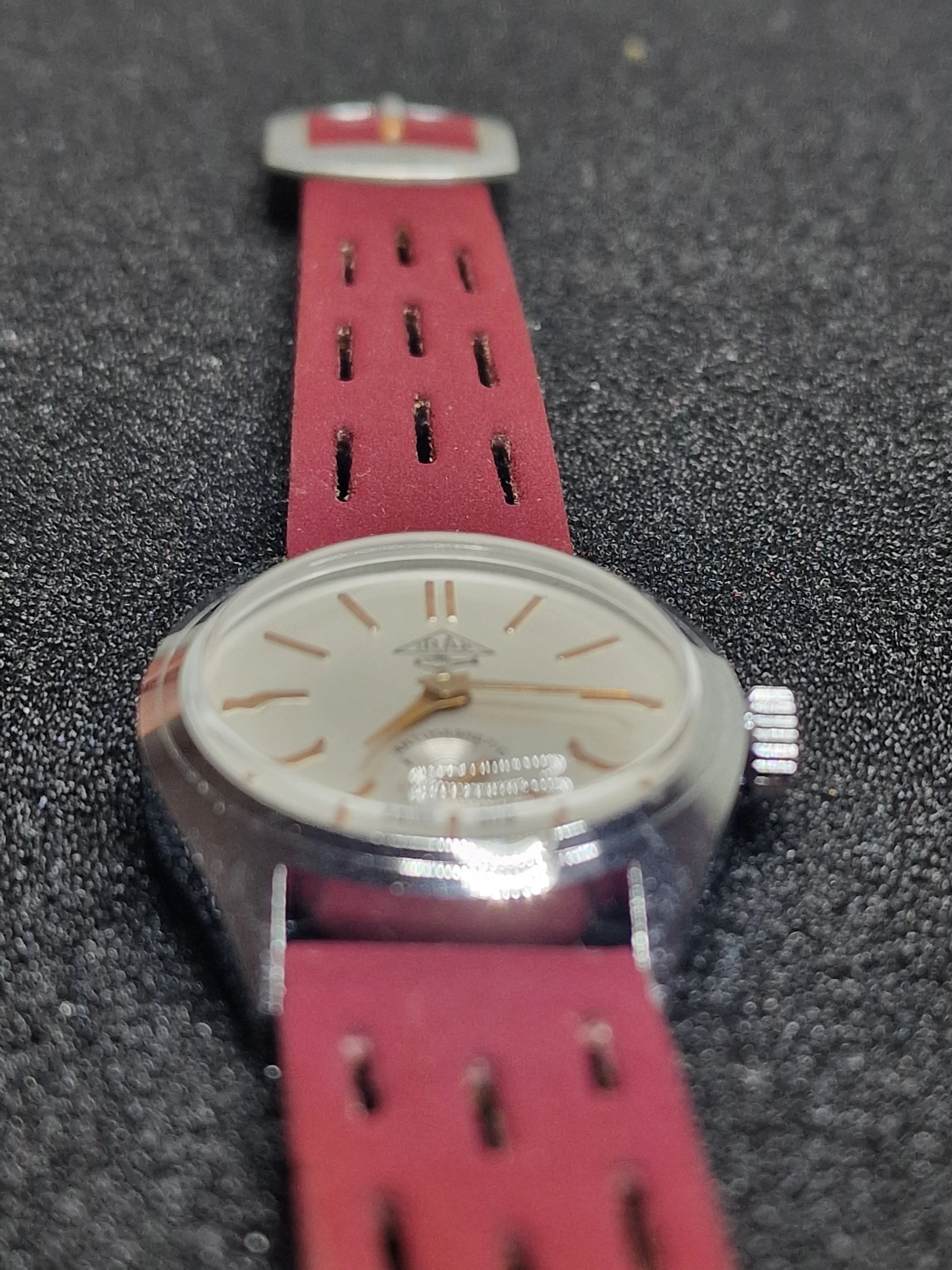 Unworn Vintage Watch "IRAK" – Swiss Made, Hand-Wound, 1960s, Old Stock 4