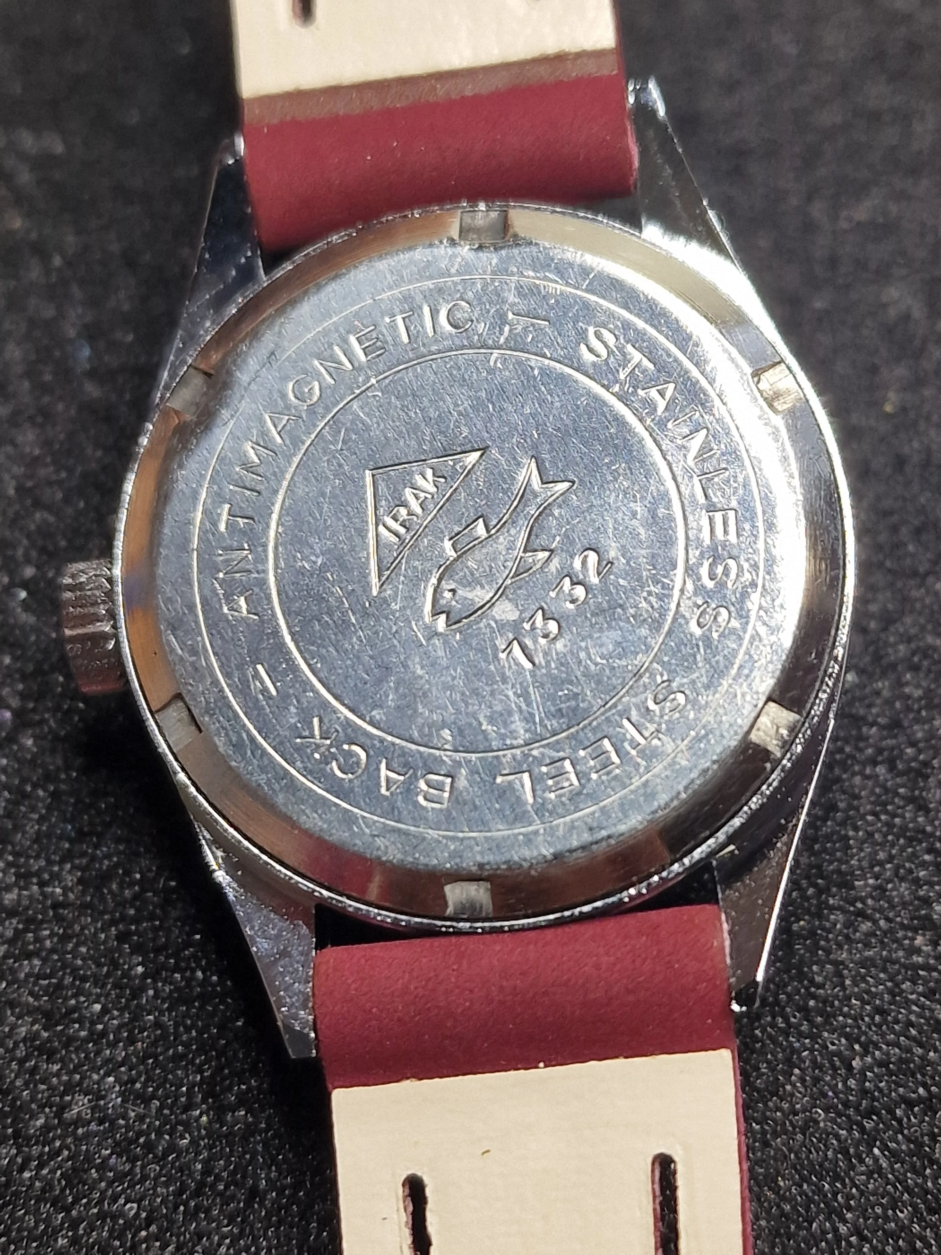 Unworn Vintage Watch "IRAK" – Swiss Made, Hand-Wound, 1960s, Old Stock 7