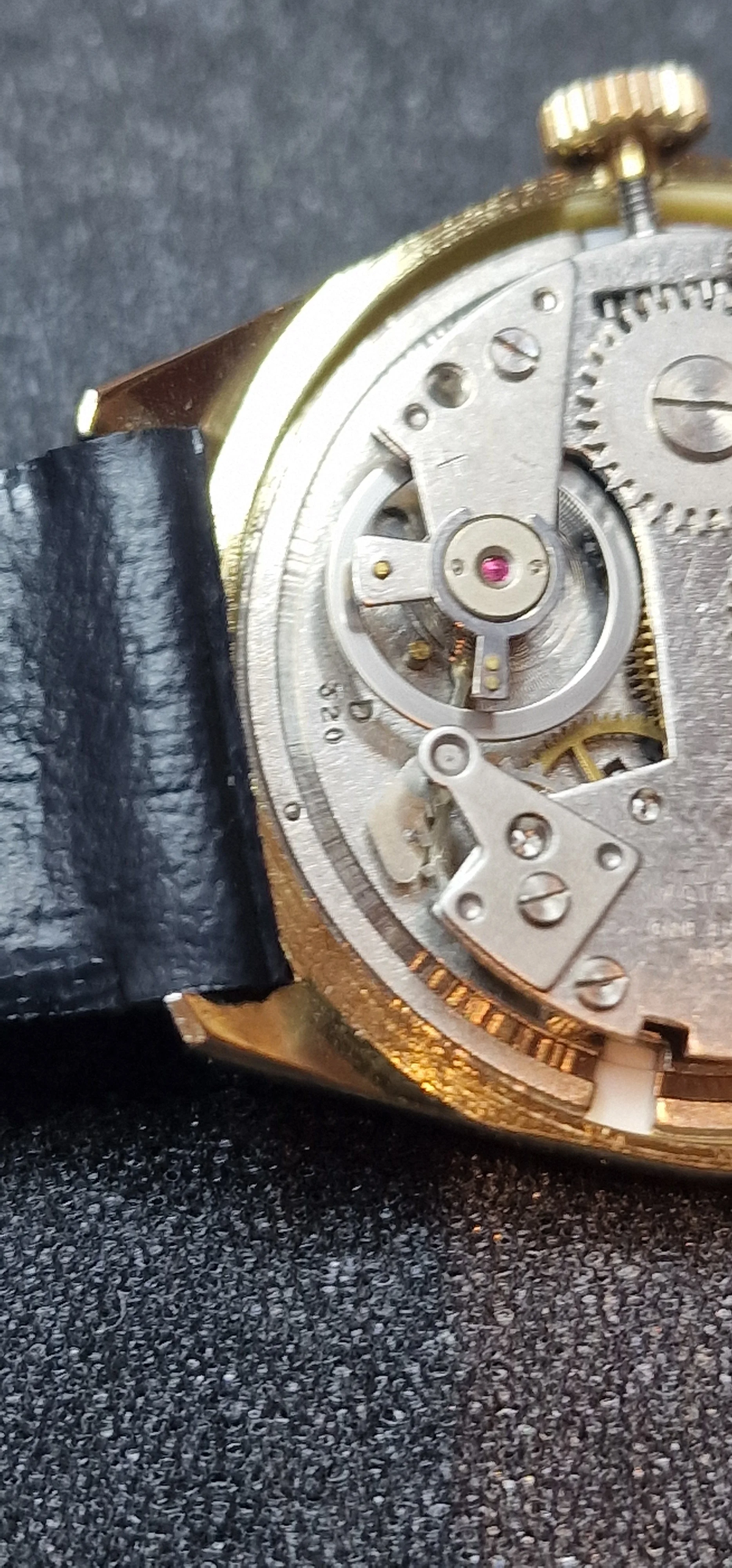 Unworn Vintage Watch "Lucerne Calendar" – Hand-Wound, 34mm, Swiss, Old Stock 4