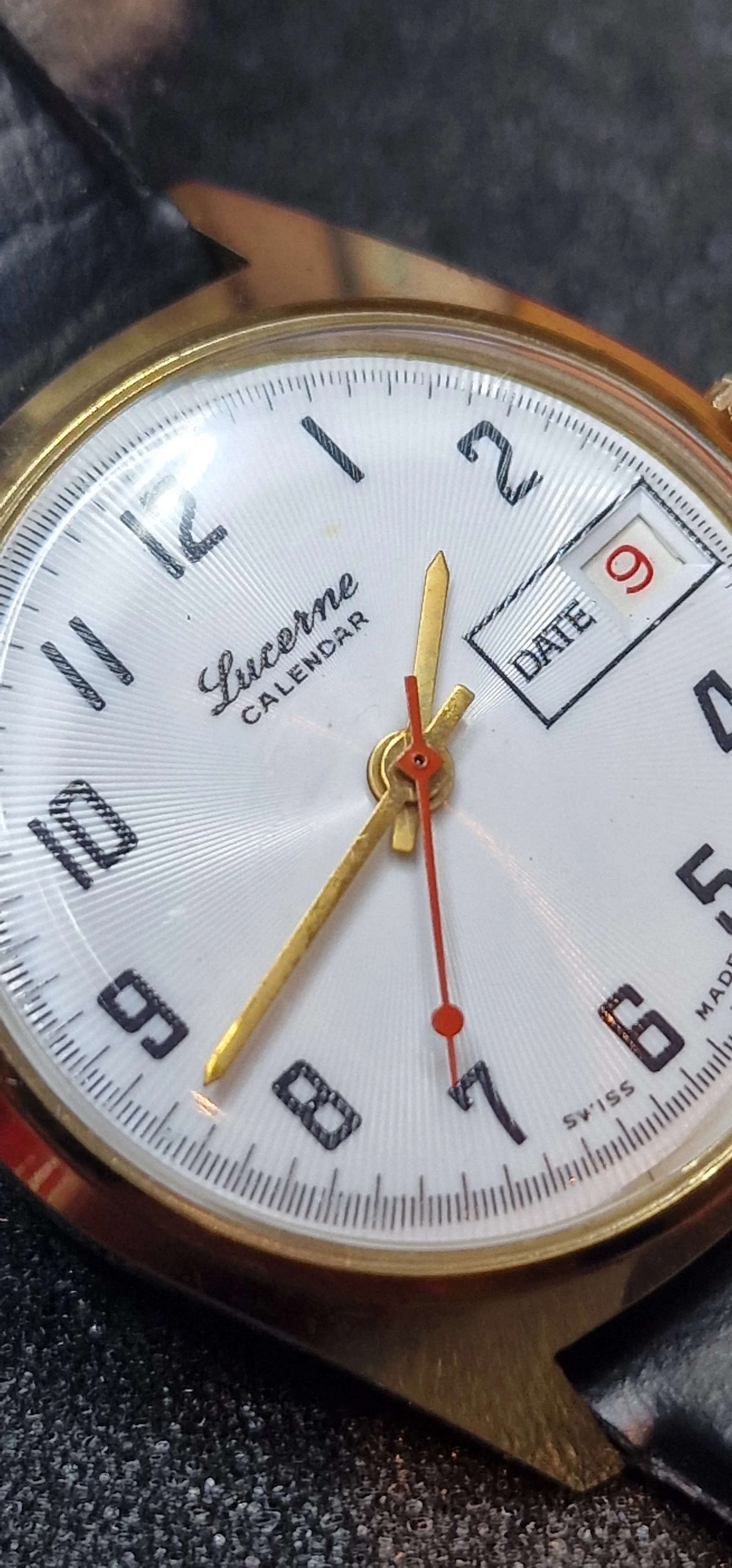 Unworn Vintage Watch "Lucerne Calendar" – Hand-Wound, 34mm, Swiss, Old Stock 10