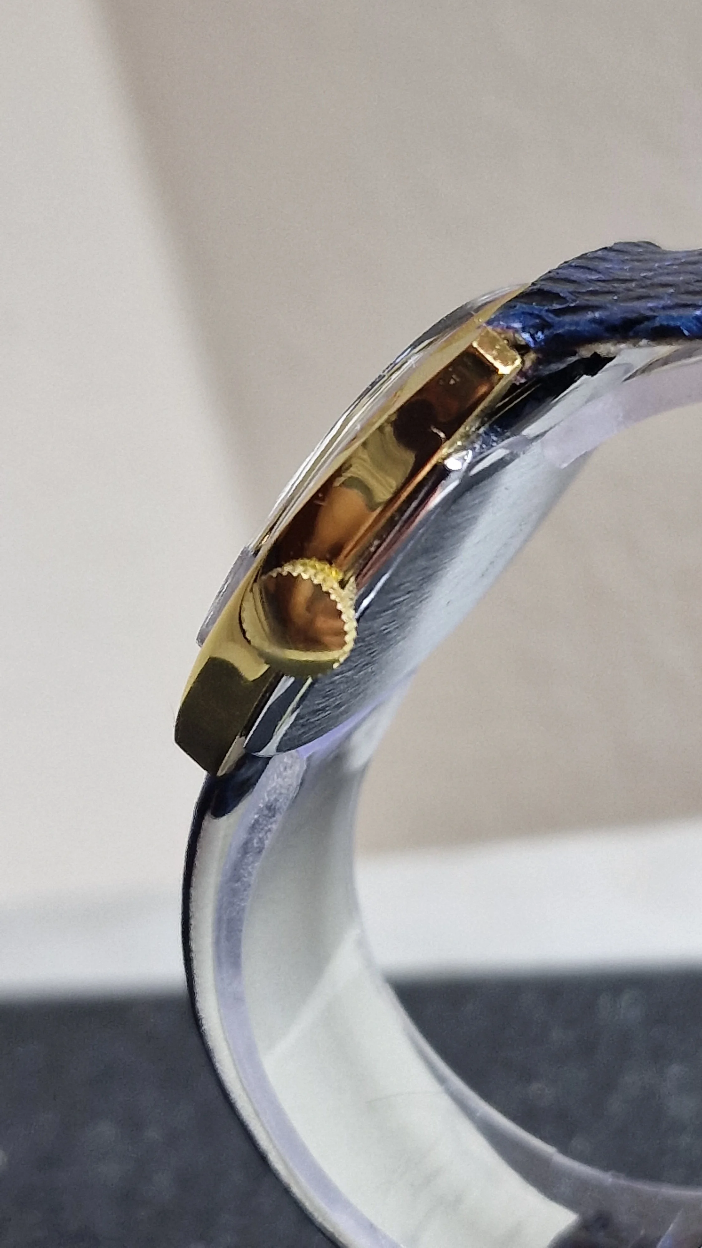Unworn Vintage Watch "TIAnO" – Swiss Made for Japan, 80s/90s, Hand-Wound, Super Flat 5