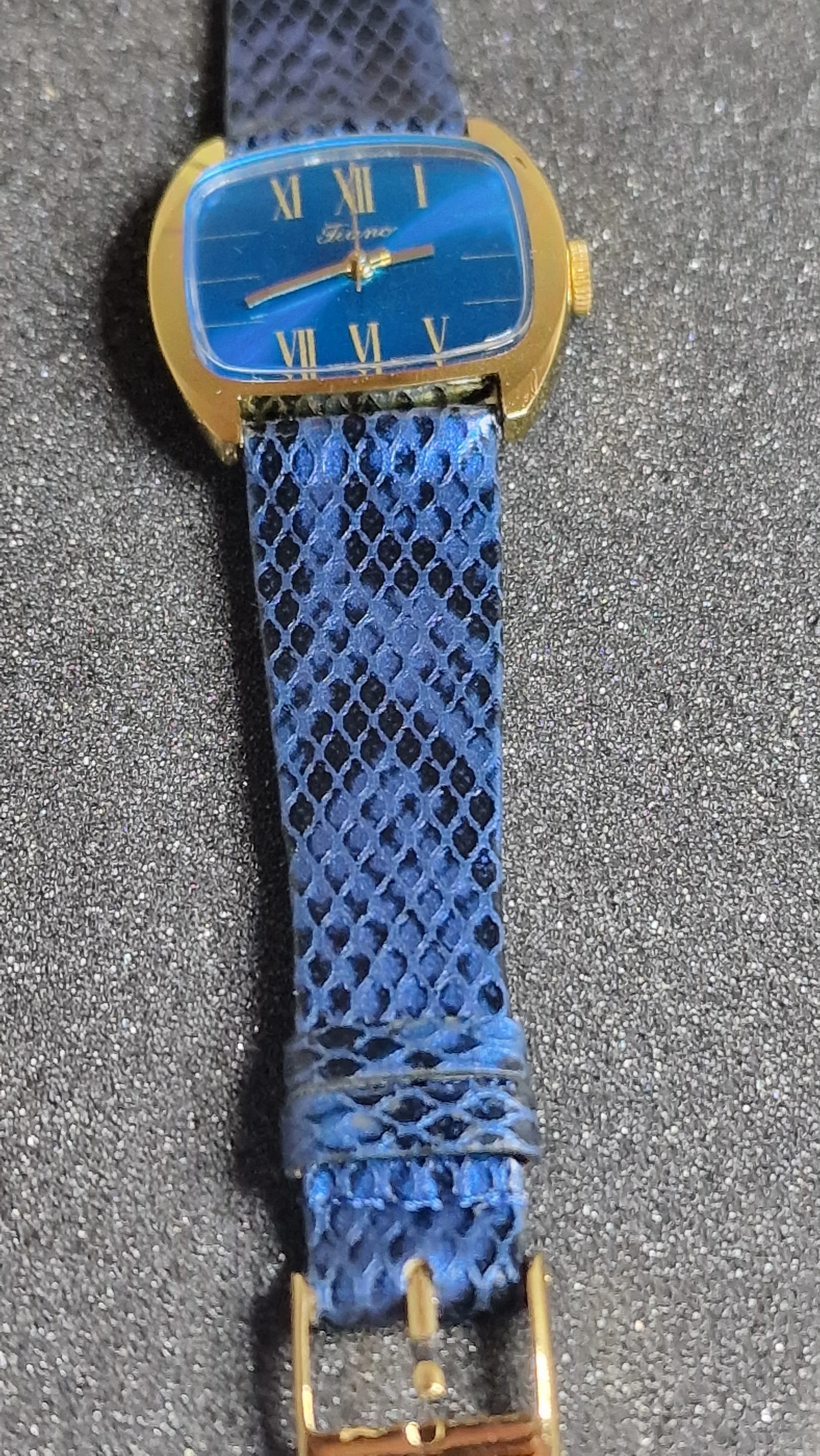 Unworn Vintage Watch "TIAnO" – Swiss Made for Japan, 80s/90s, Hand-Wound, Super Flat 8