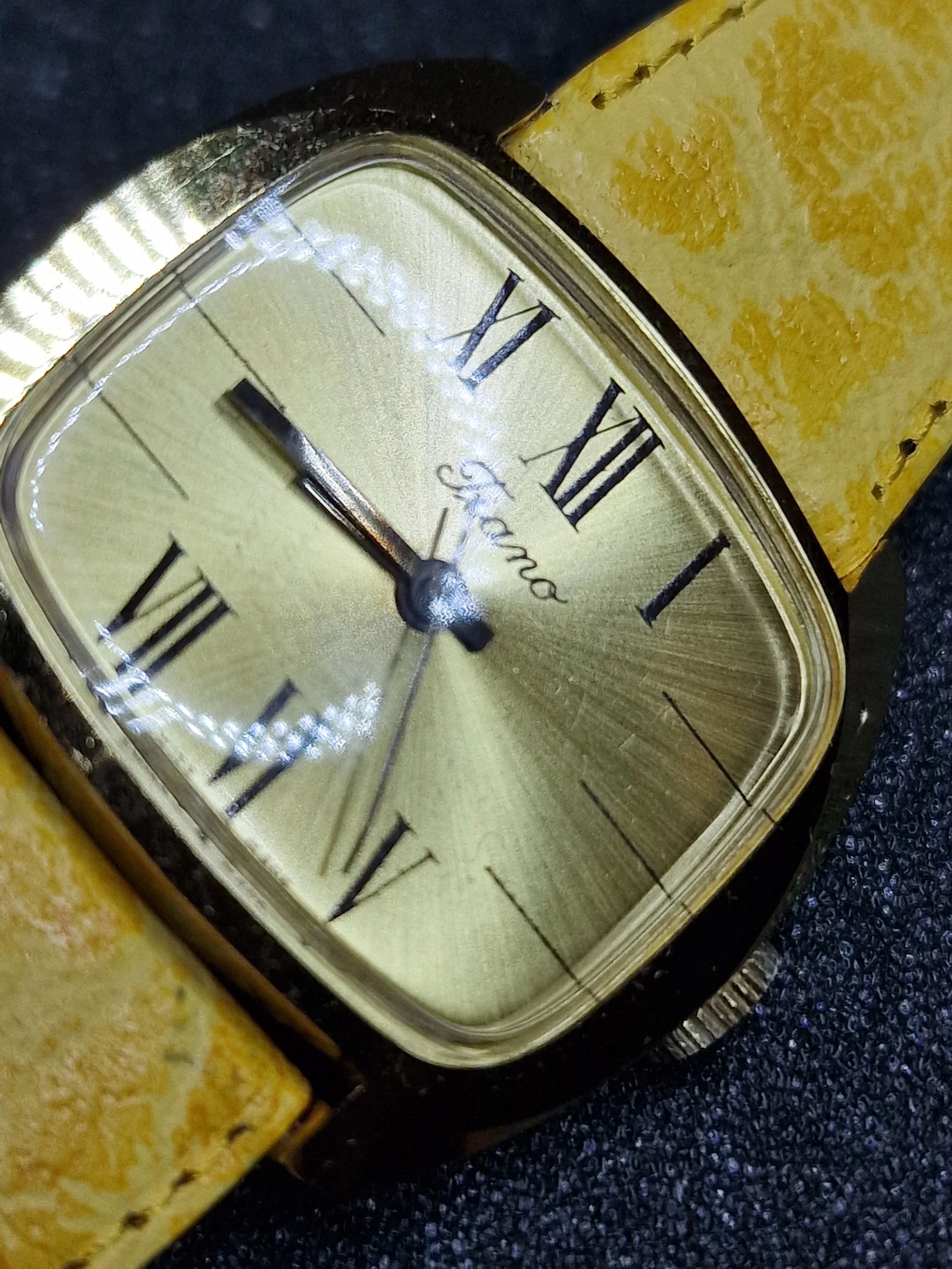 Unworn Vintage Watch "TIANO" – Swiss Made for Japan, Hand-Wound, 80s/90s, Ultra Slim 5