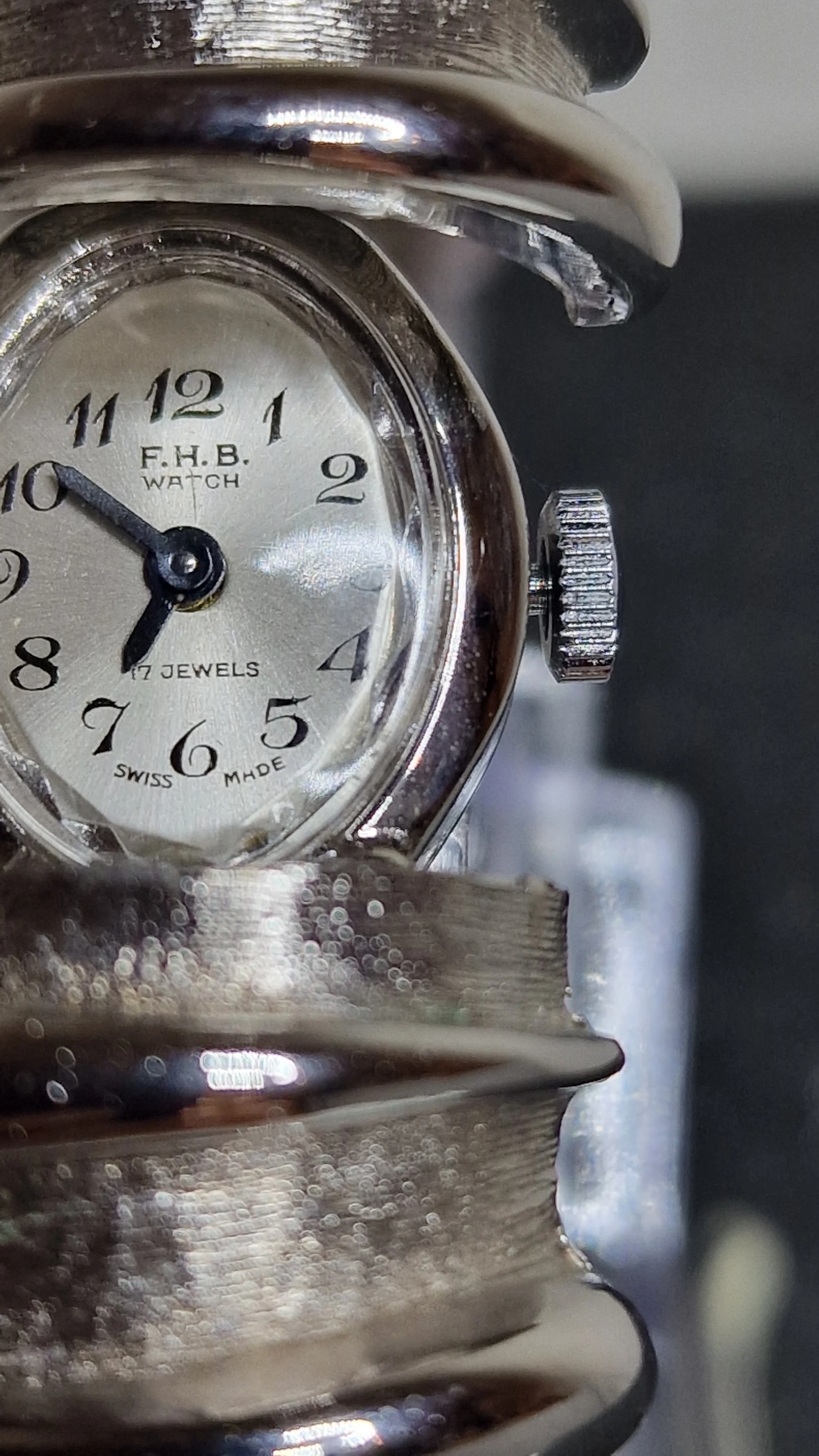 Unworn Vintage Women’s Clasp Watch "F.H.B." – Swiss Made, Hand-Wound, Late 1970s 7