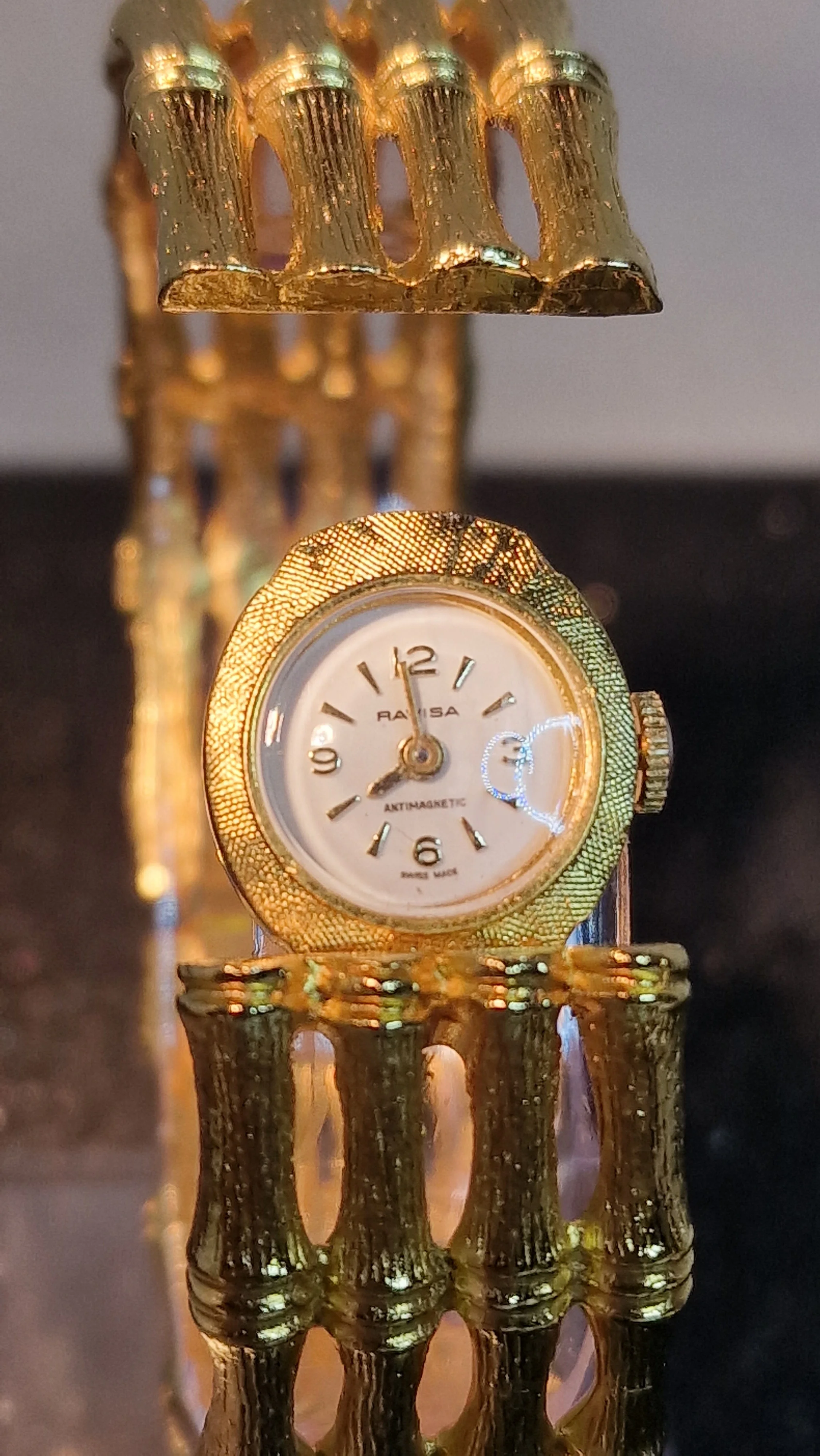 Unworn Vintage Women’s Clasp Watch "RAVISA" – Swiss Made, Hand-Wound, Late 1970s 2