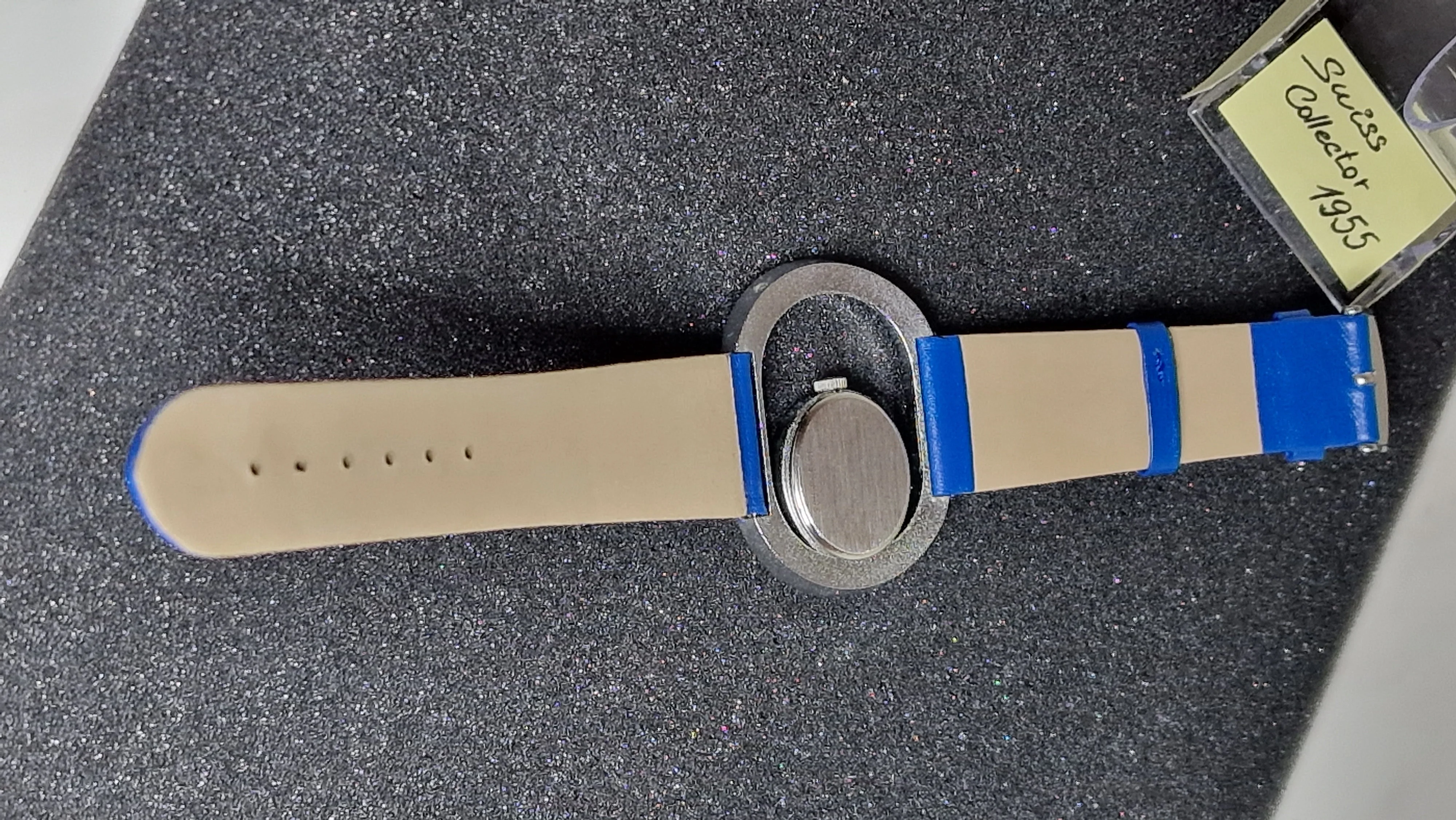 Unworn Vintage Women’s Watch – Hand-Wound, Late 1960s, Swiss Made, Blue Strap 9
