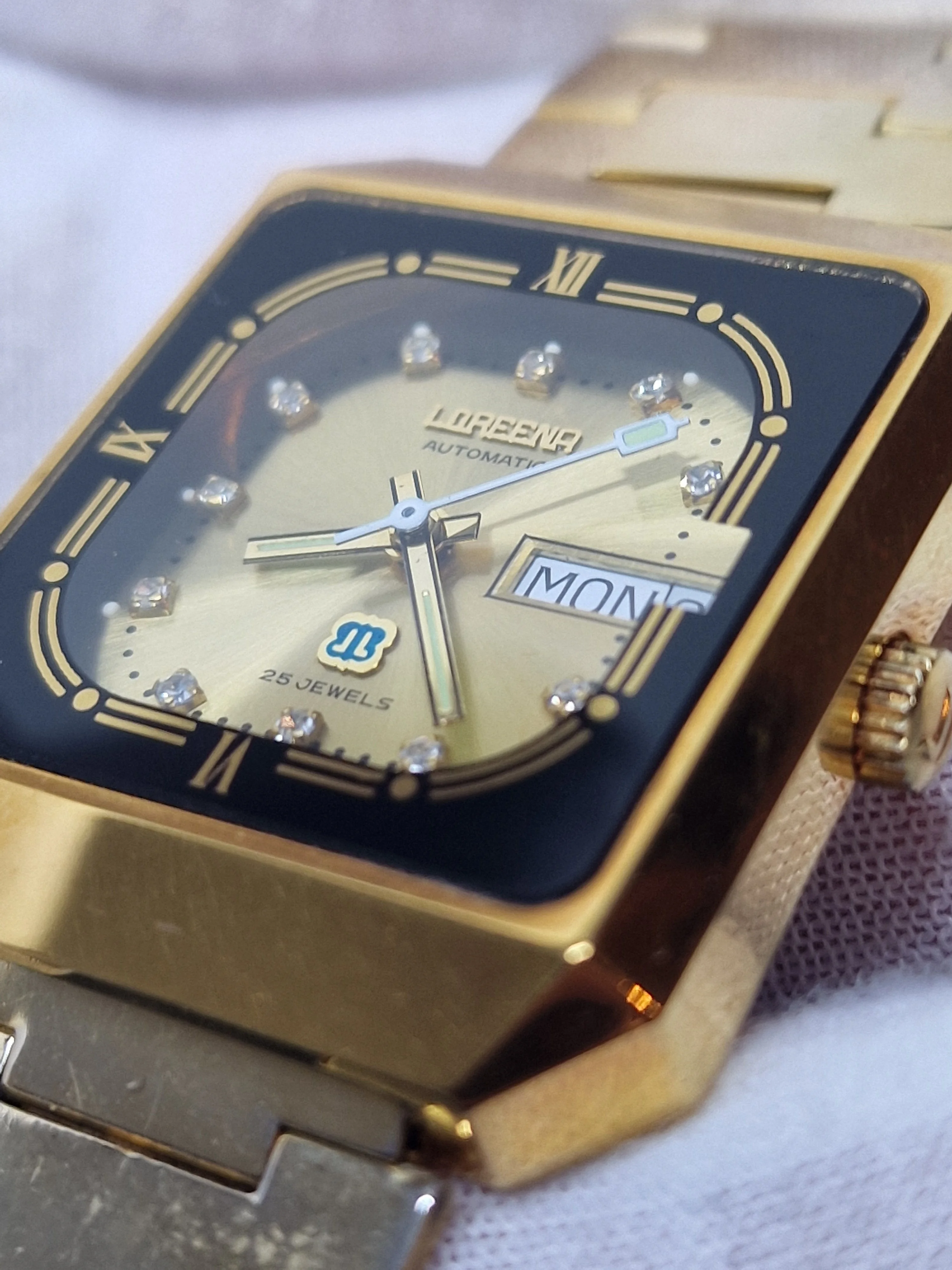 Very High Quality Vintage Watch - Loreena / Automatic - 60s 12