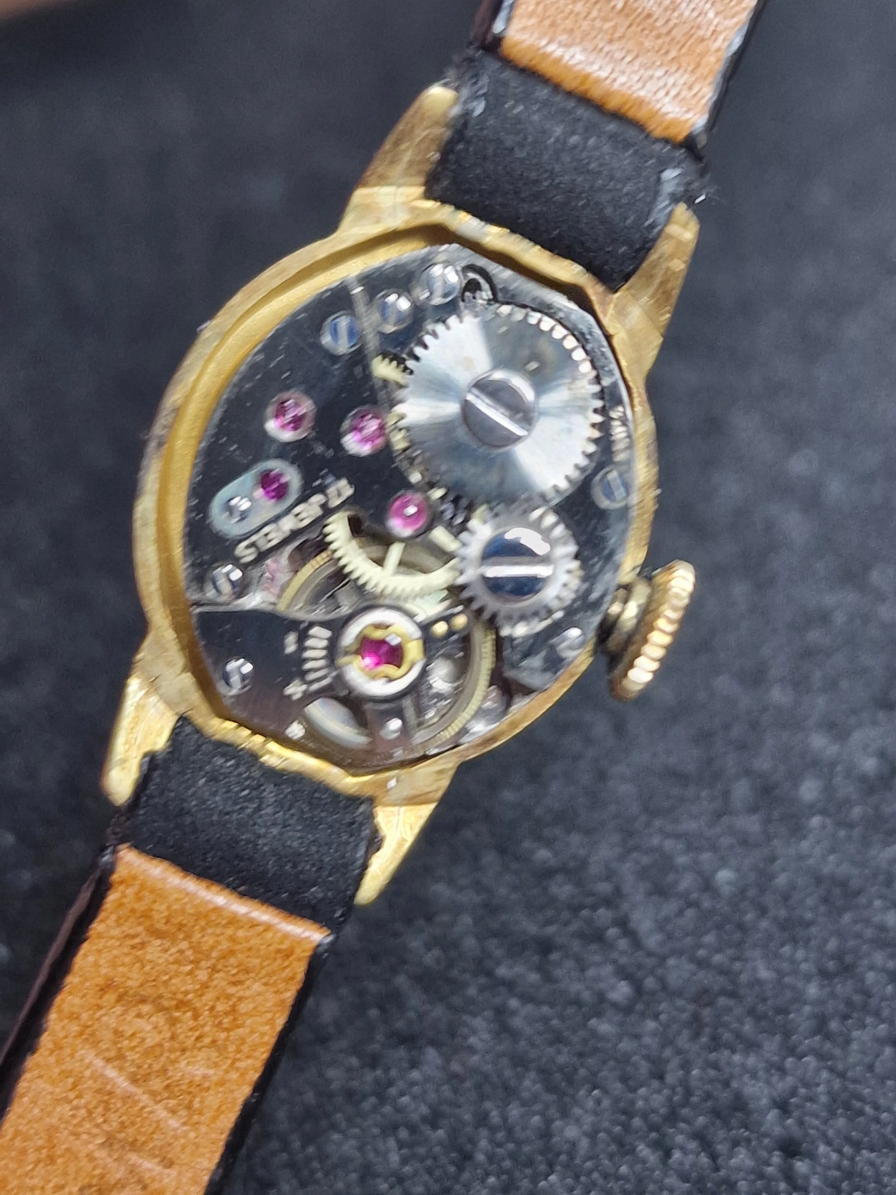 💎 Vintage EFFEM Watch – 17 Jewels | Incabloc | Gold-Plated | Art Deco Style | 15mm 10