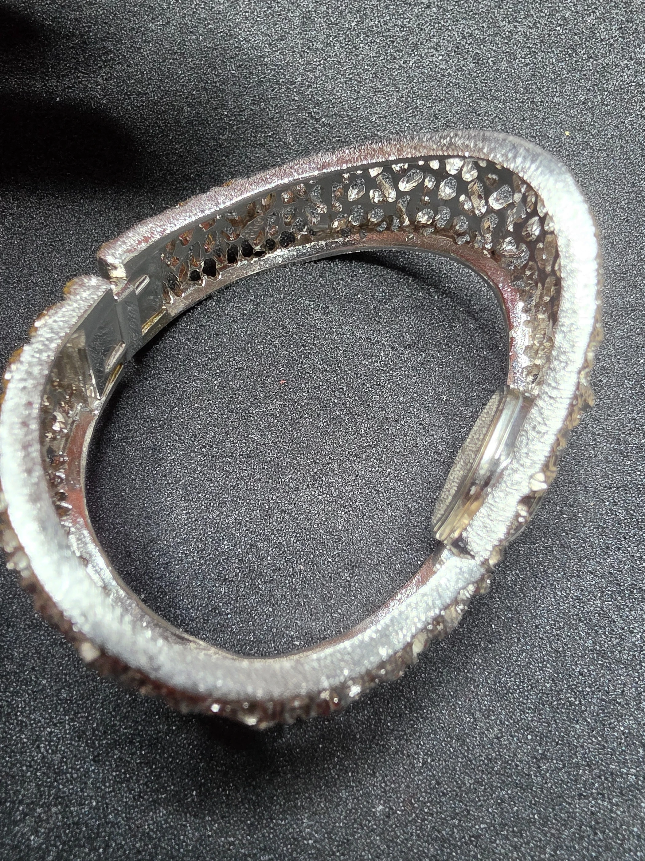 Samba Wristwatches – Very Good 3