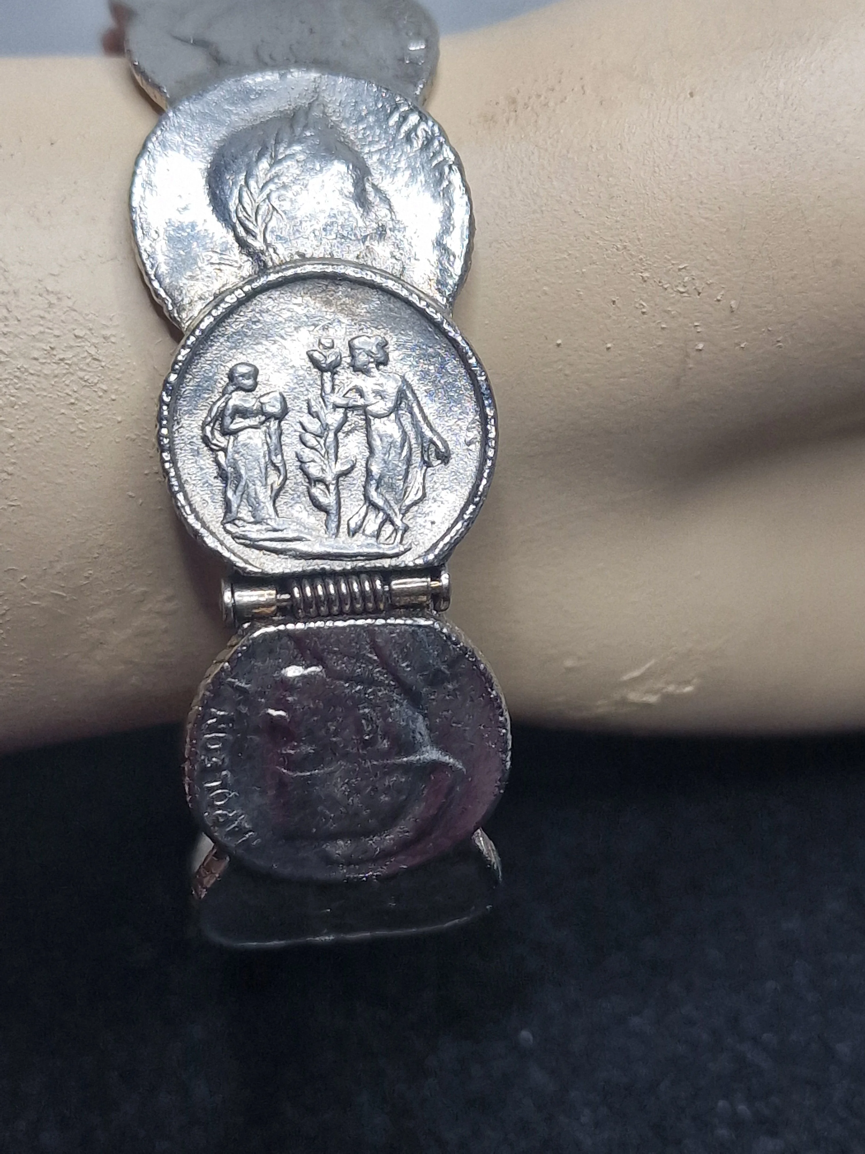 💎 Vintage Ladies’ Jewelry Watch – SAMBA | Hand-Wound | Late 1960s | Napoleon Coin Design | Swiss Made 4