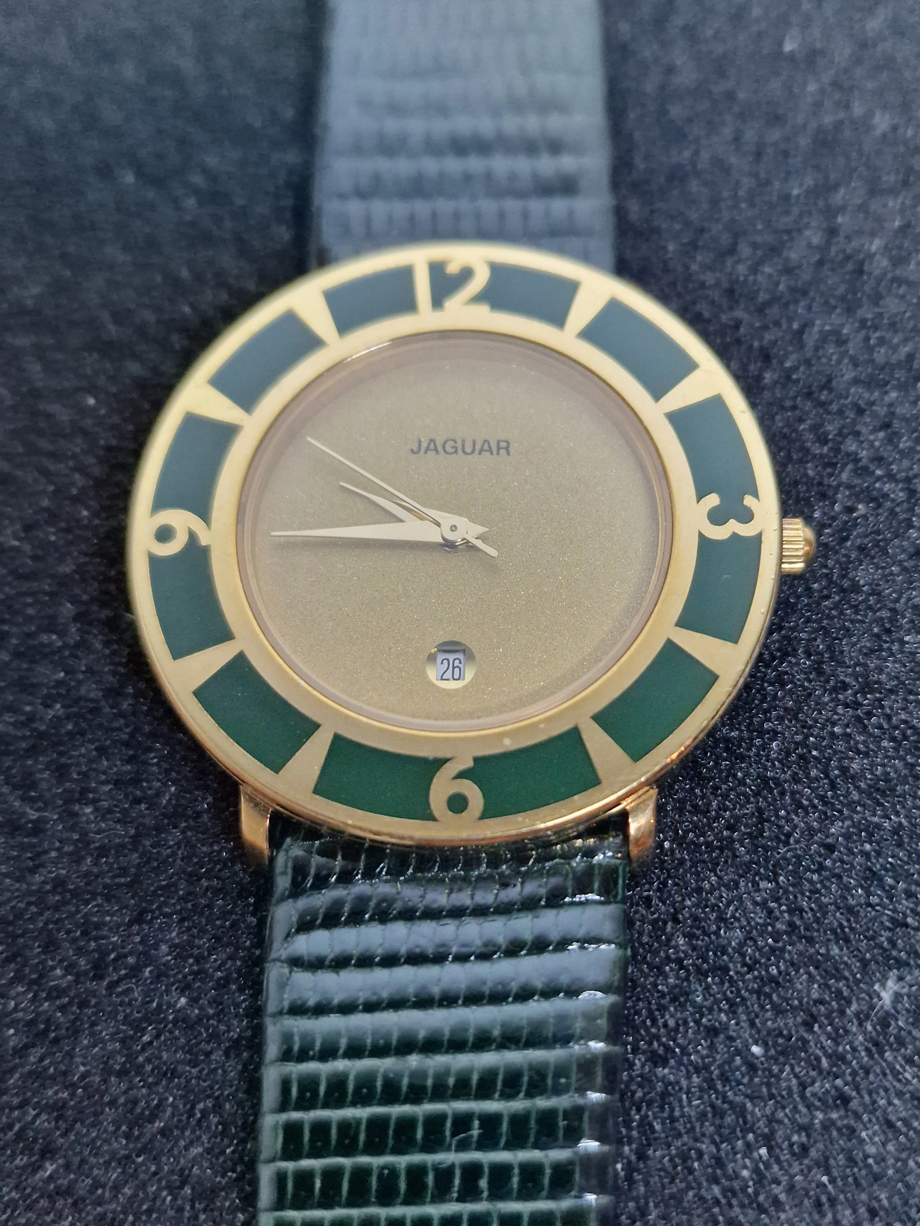 Vintage Ladies’ Watch – JAGUAR – Quartz Movement – Swiss Made – 1980s – 32mm – NOS 2