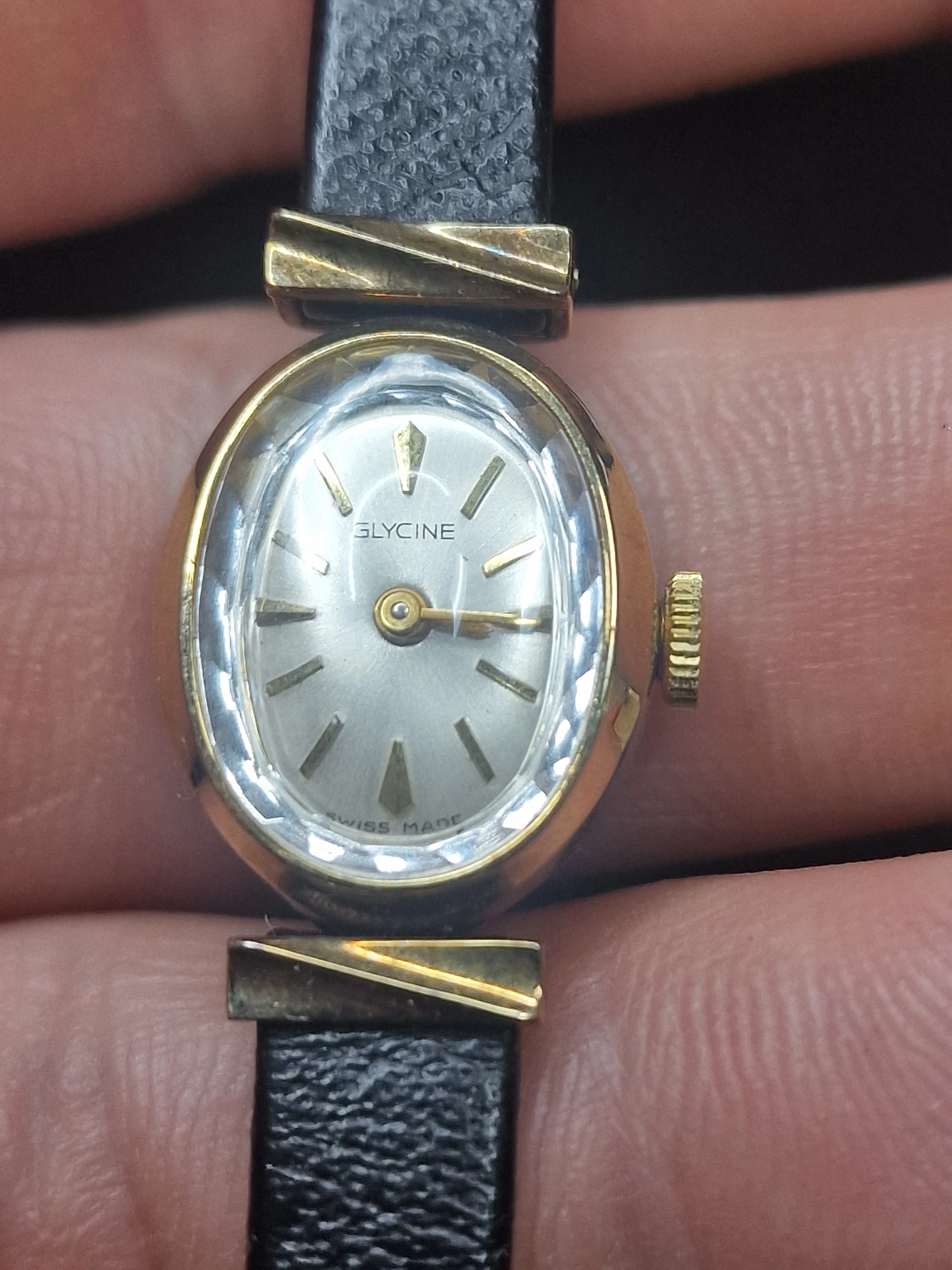Elegant Vintage Glycine Watch – Art Deco – Unworn!