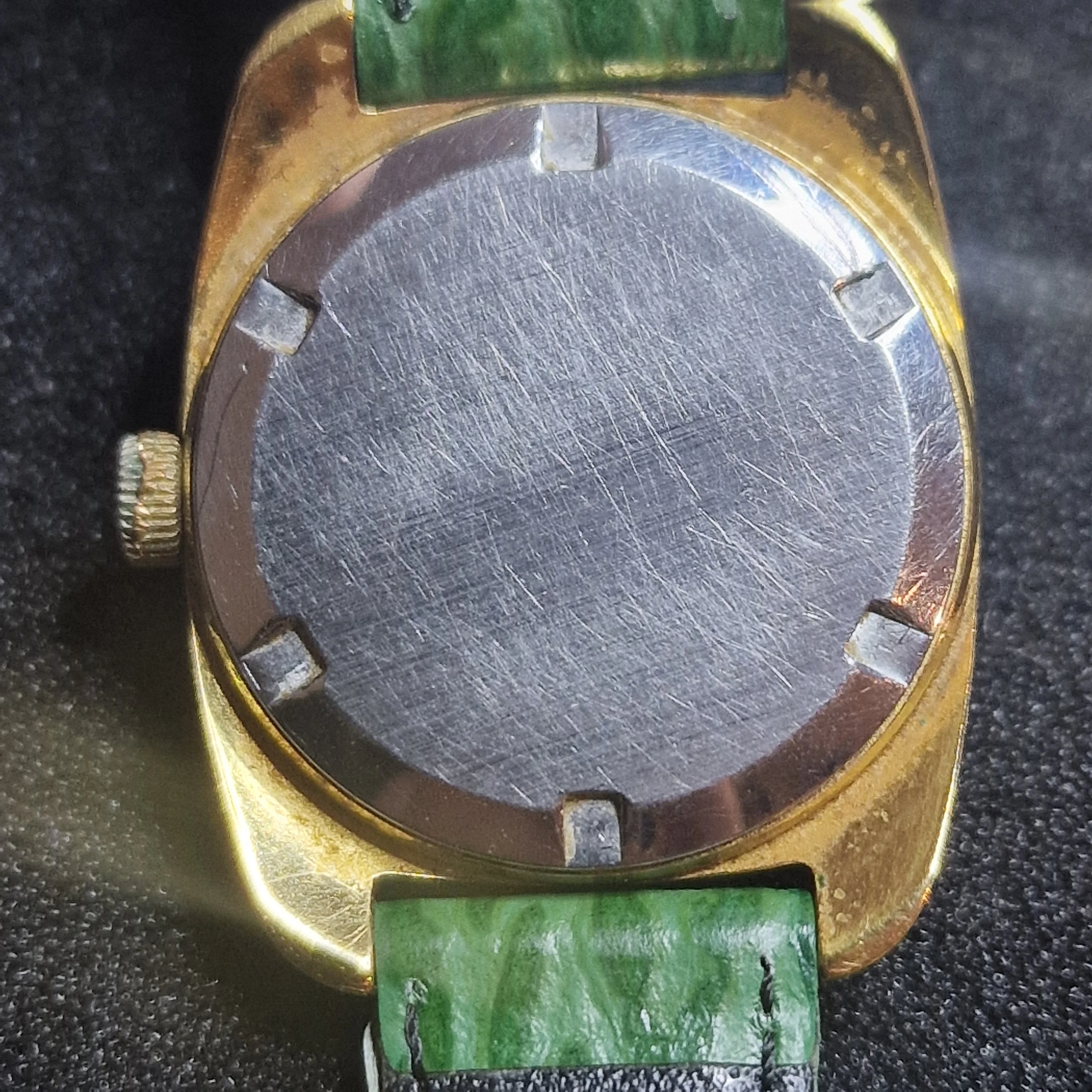 Vintage Mechanical Watch "TISSOT ACTUALIS" – Ladies, Hand-Wound, 26 x 33 mm 7