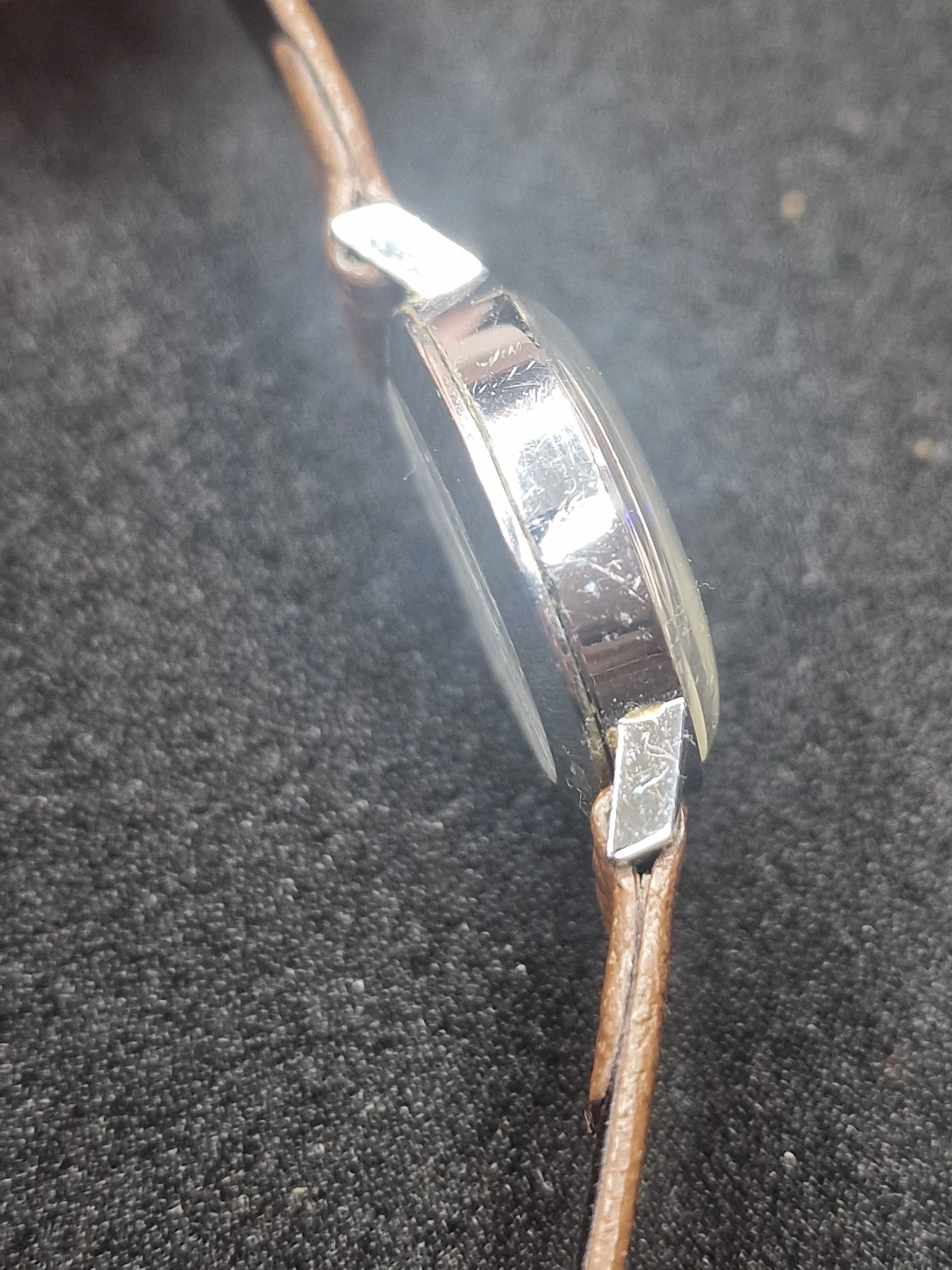 🌟 Elegant Vintage Mondia Ladies Watch – Swiss Made – 24 mm 🕰️ 2