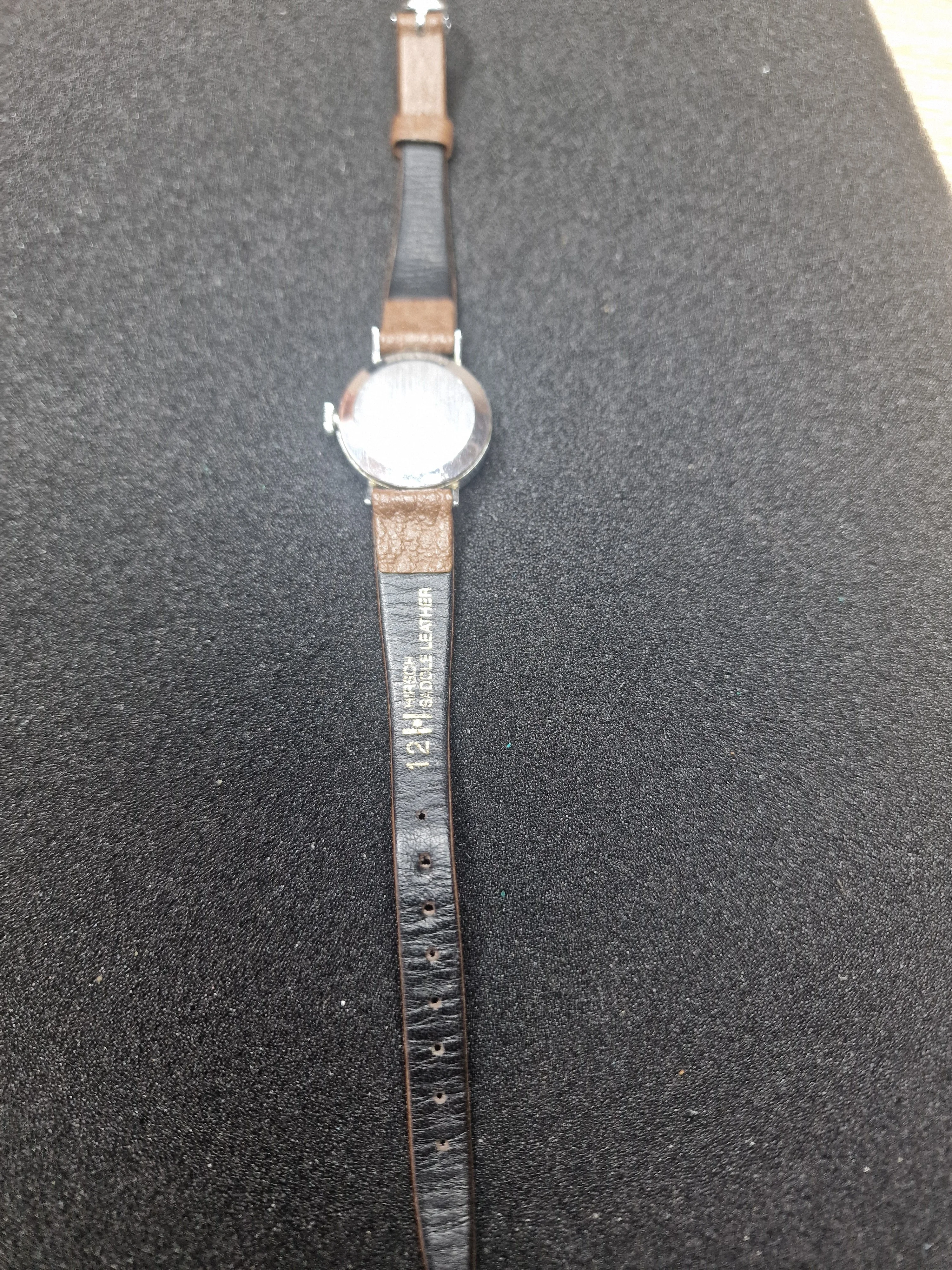 🌟 Elegant Vintage Mondia Ladies Watch – Swiss Made – 24 mm 🕰️ 7
