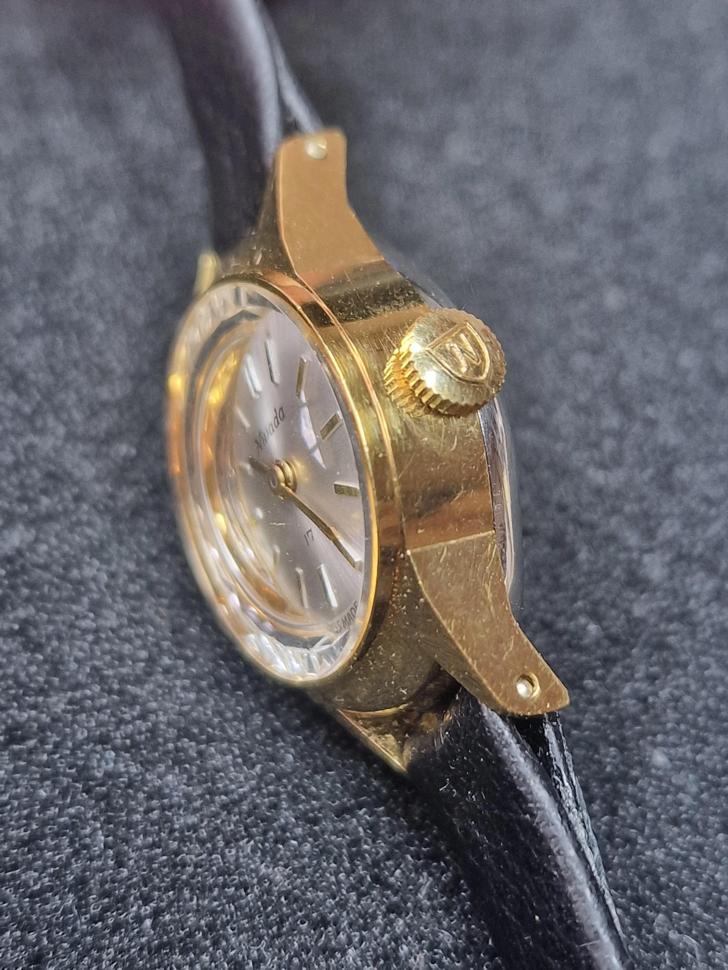 ✨Vintage Ladies' Watch Nivada, 17mm, Art Deco Style – Unworn✨ 3