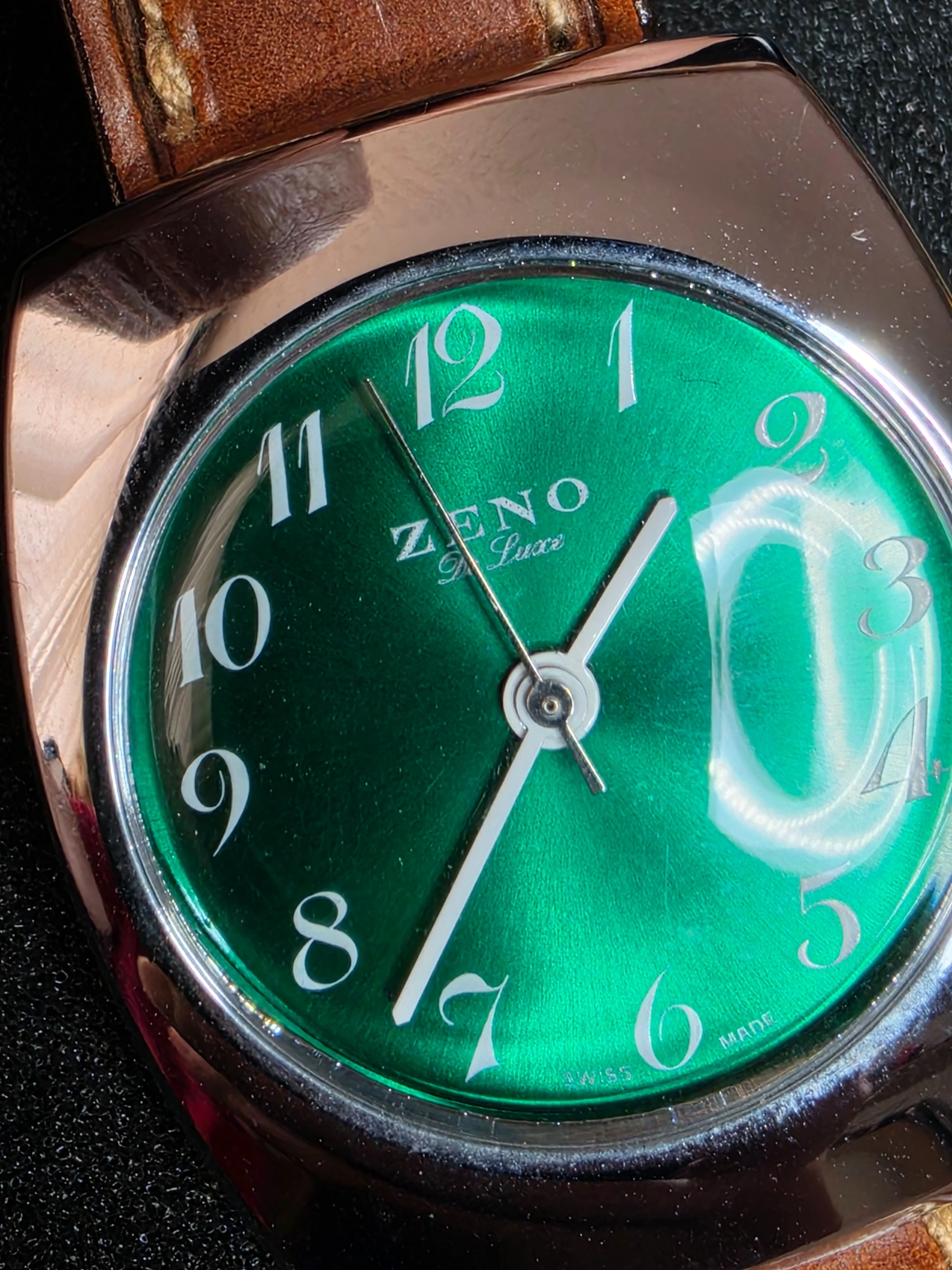 Zeno De Luxe – 1960 – NOS – Green Dial 6